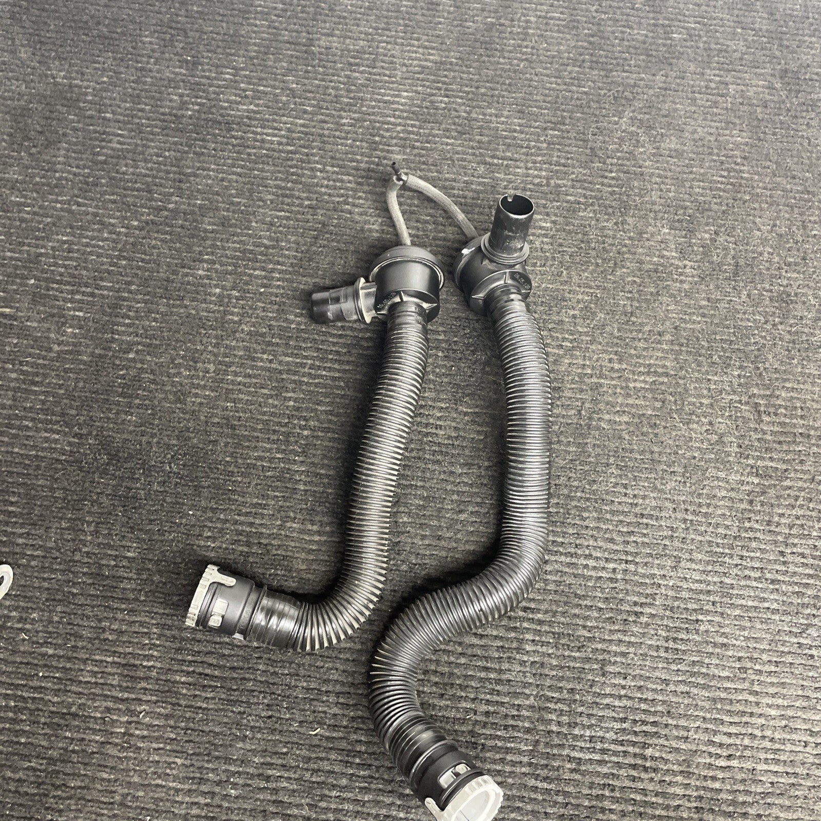 ☑️ 07-10 OEM BMW E90 E92 E93 335 Charge Pipe Diverter Valves Induction Pipe N54