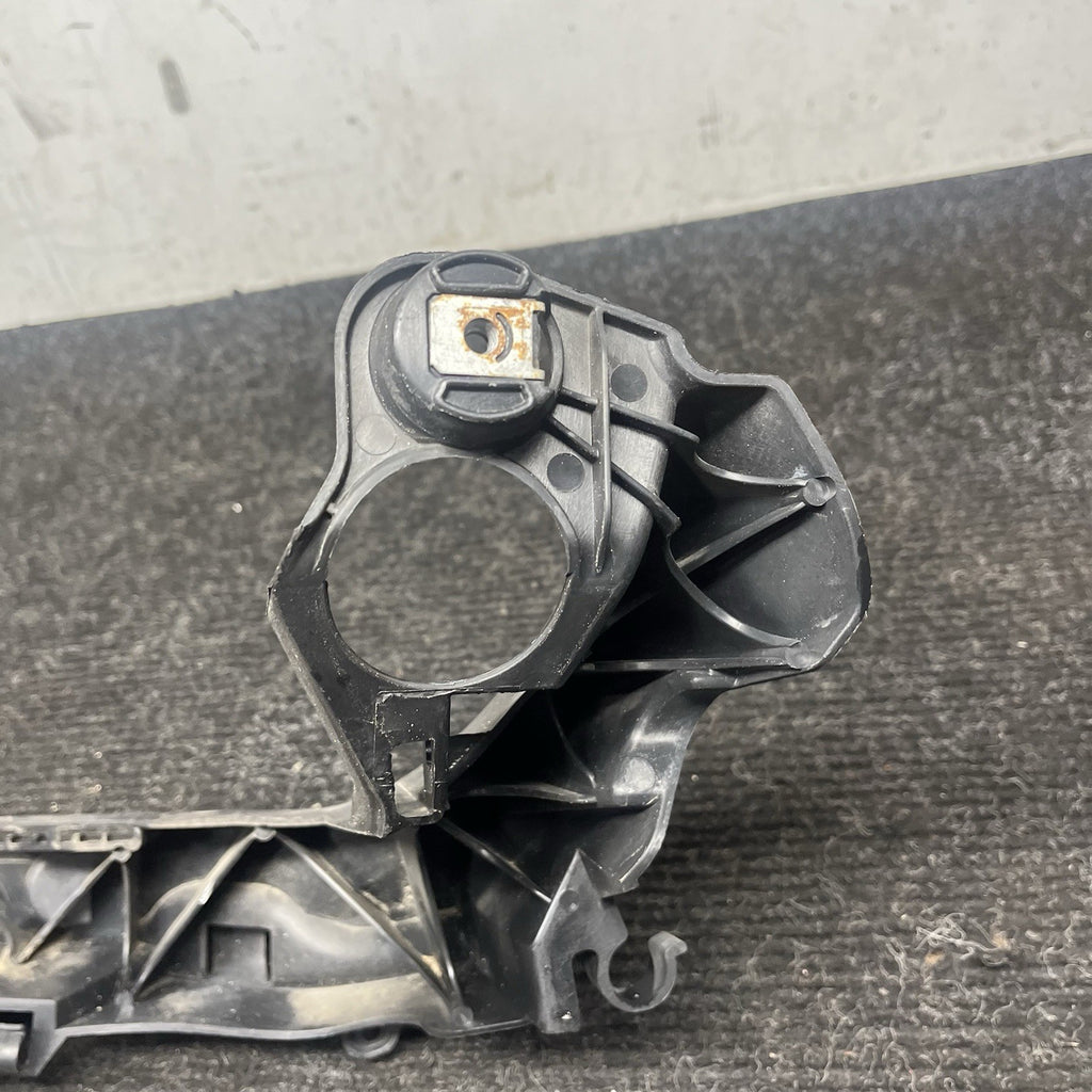 ☑️ 07-10 OEM BMW E92 E93 328 335 Right Passenger Headlight Bracket Carrier Mount