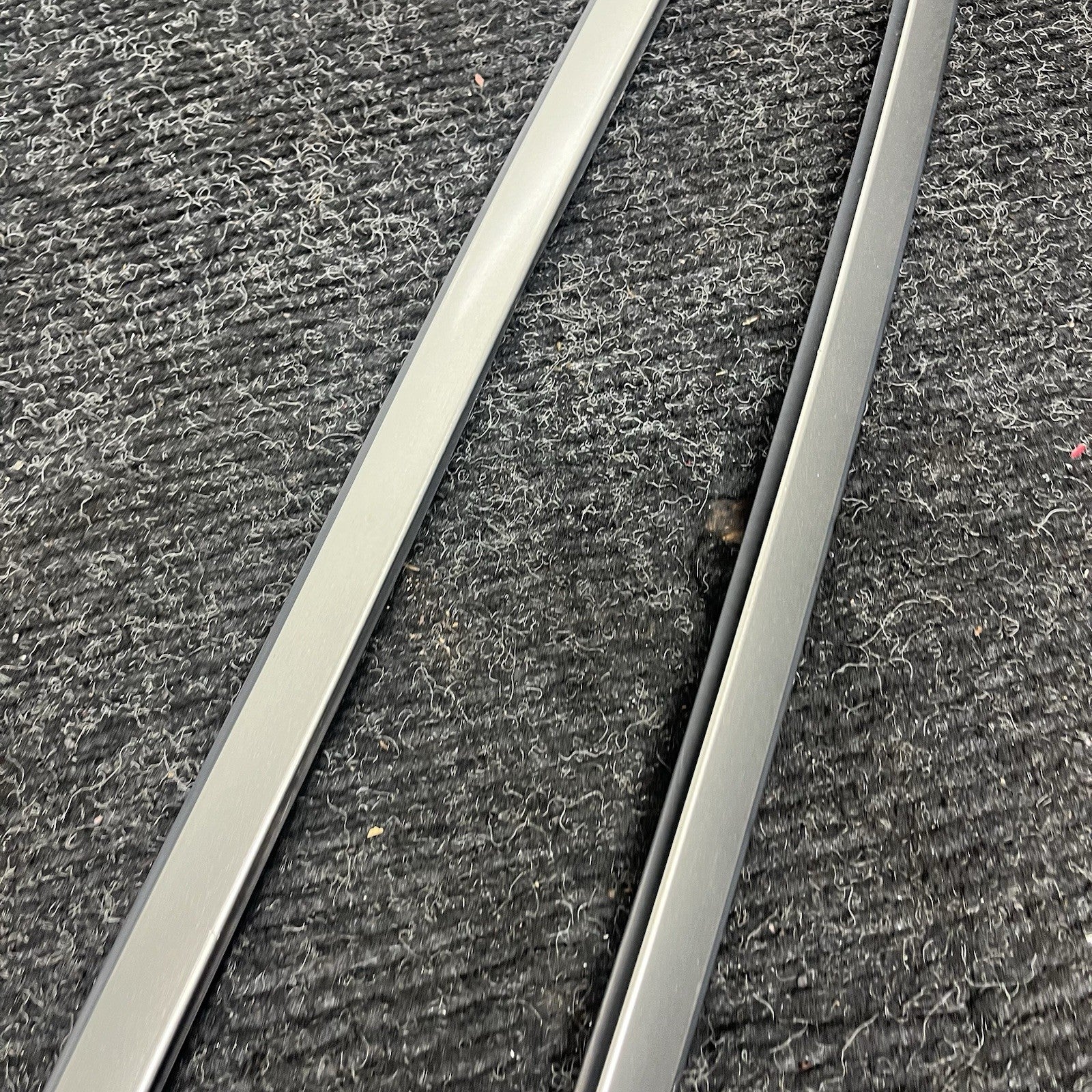 ☑️ 07-13 BMW E70 X5 Front Windshield Left & Right Trim Drip Molding  Set OEM