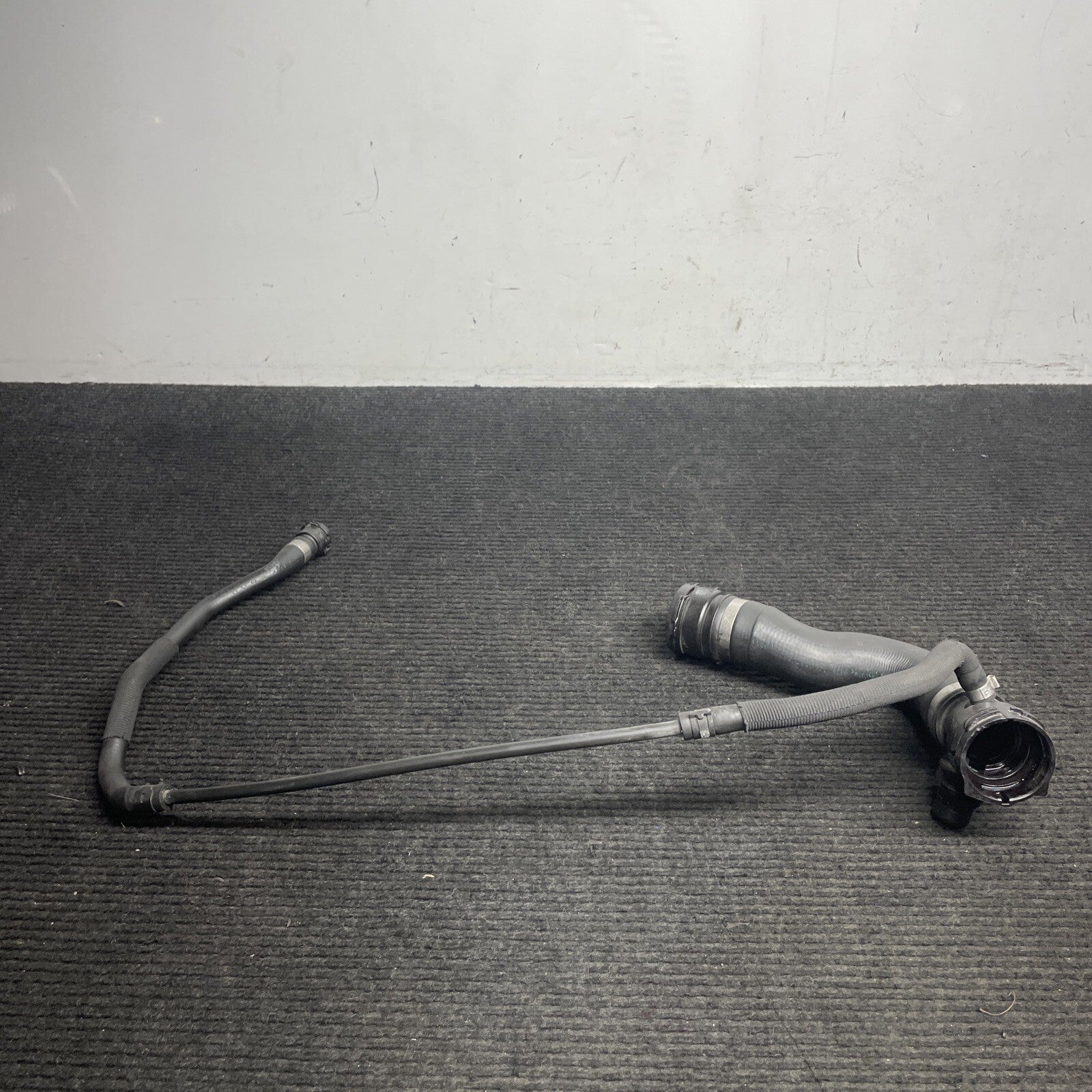 ☑️ 08-10 BMW E60 535i N54 Upper Radiator Coolant Hose Pipe Line 7599452 OEM