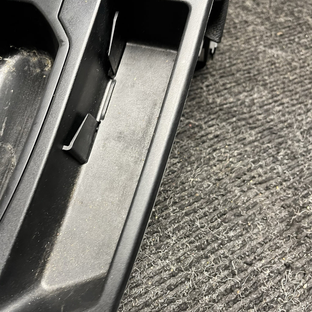 ☑️ 08-13 OEM BMW E88 E82 Center Console Armrest Tray Black Leather