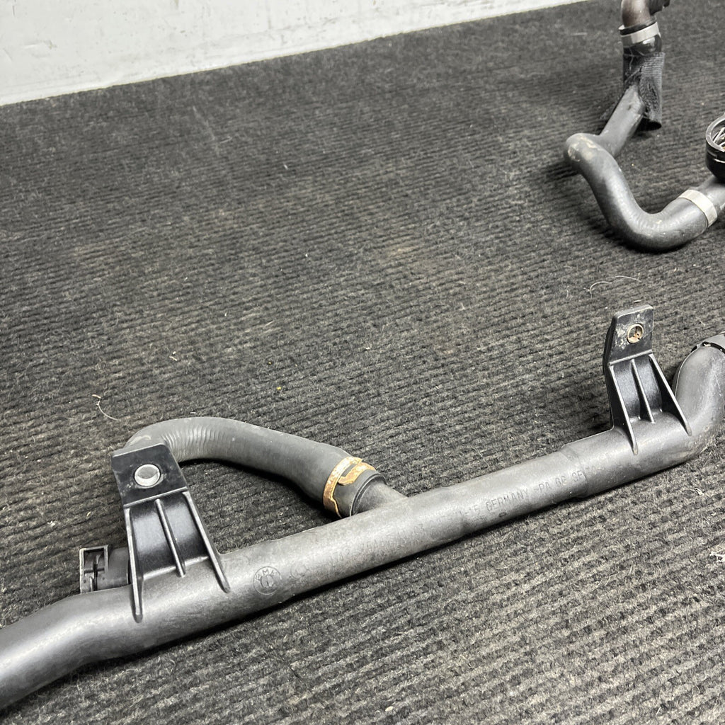 ☑️ 09-16 OEM BMW E89 Z4 35i DCT Radiator N54 Engine Coolant Pipe Hose Lower