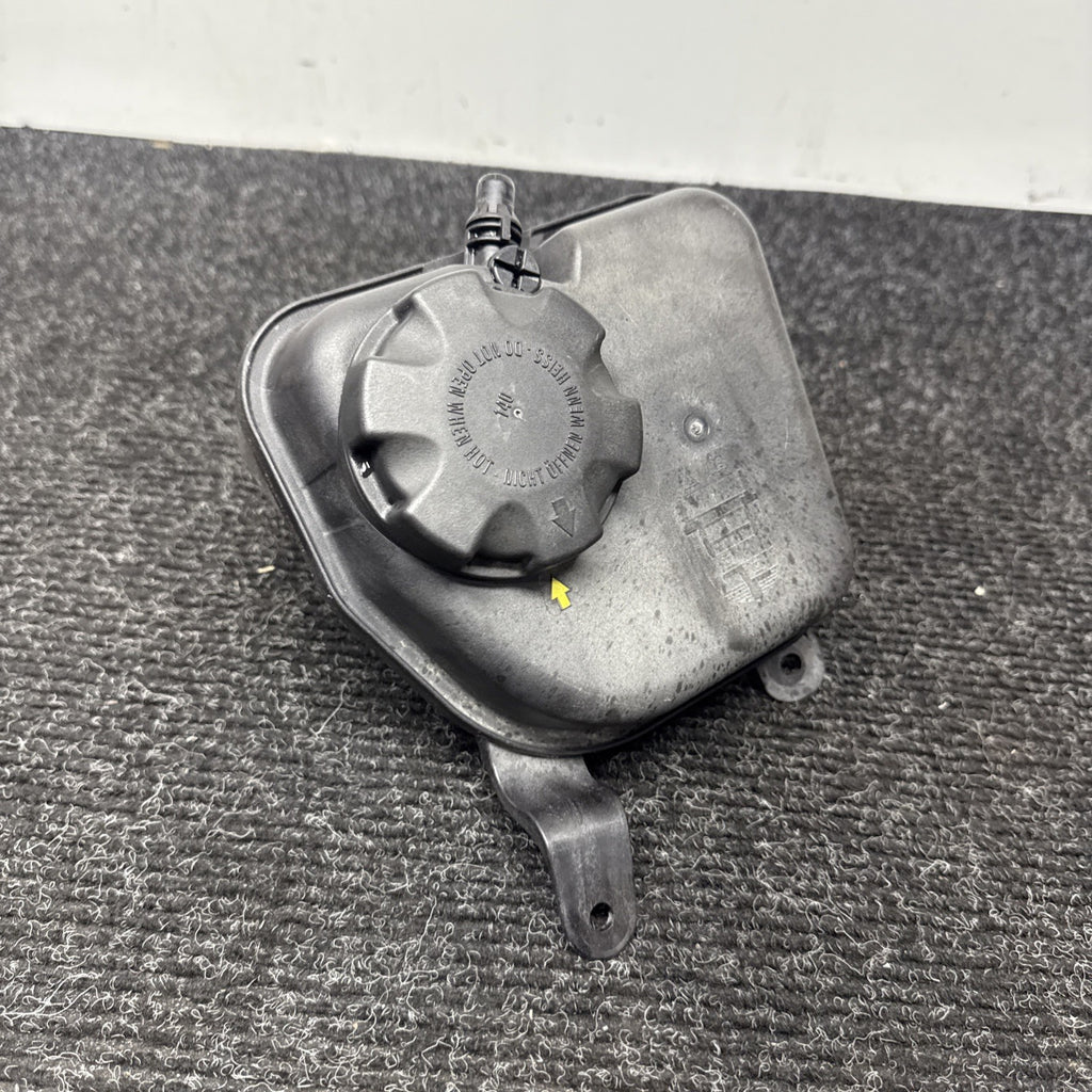 ☑️ 11-13 BMW E88 E90 E92 1/3 Series Engine Radiator Coolant Tank Reservoir OEM