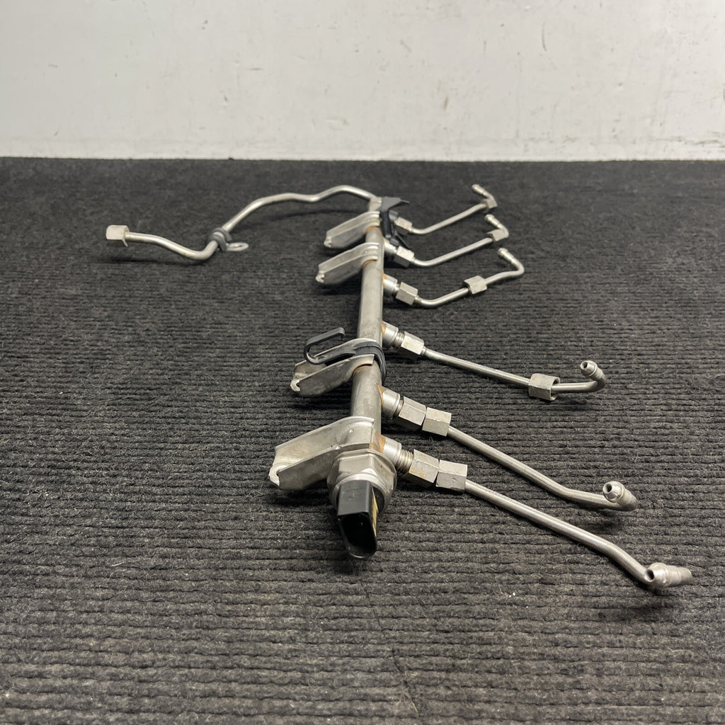 ☑️ BMW E88 E92 E60 135 335 535 N54 Engine High Pressure Fuel Rail Line Unit OEM