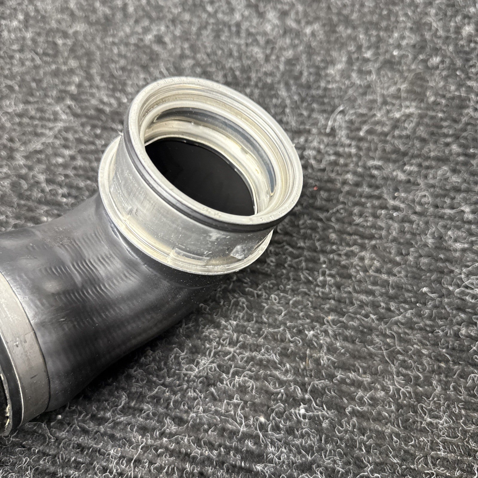 ☑️ 07-13 Bmw E90 135 335 Left Side Intercooler Charge Pipe Intake Pipe Tube Oem