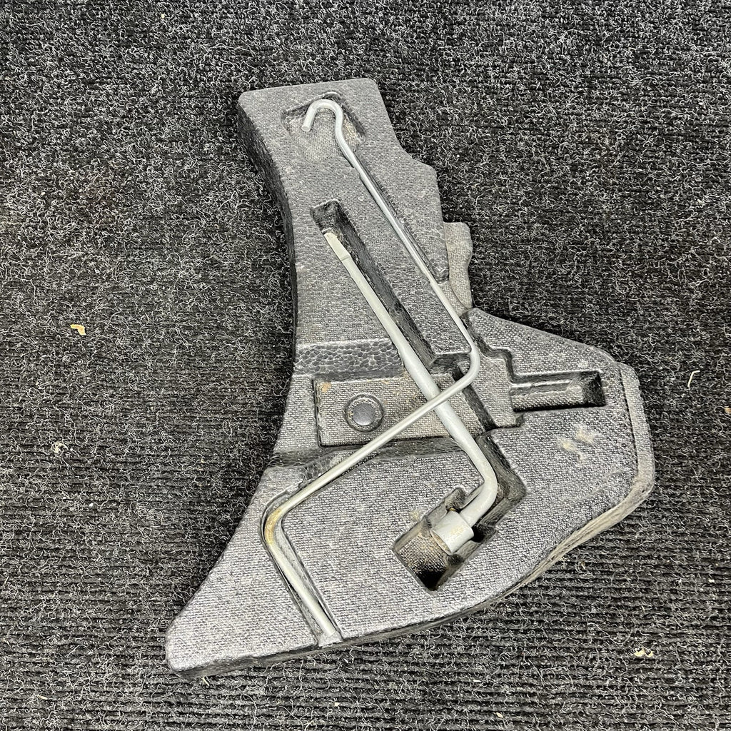 ☑️ 2013-2019 OEM SCION FRS SUBARU BRZ OEM SPARE TIRE JACK TOOL KIT