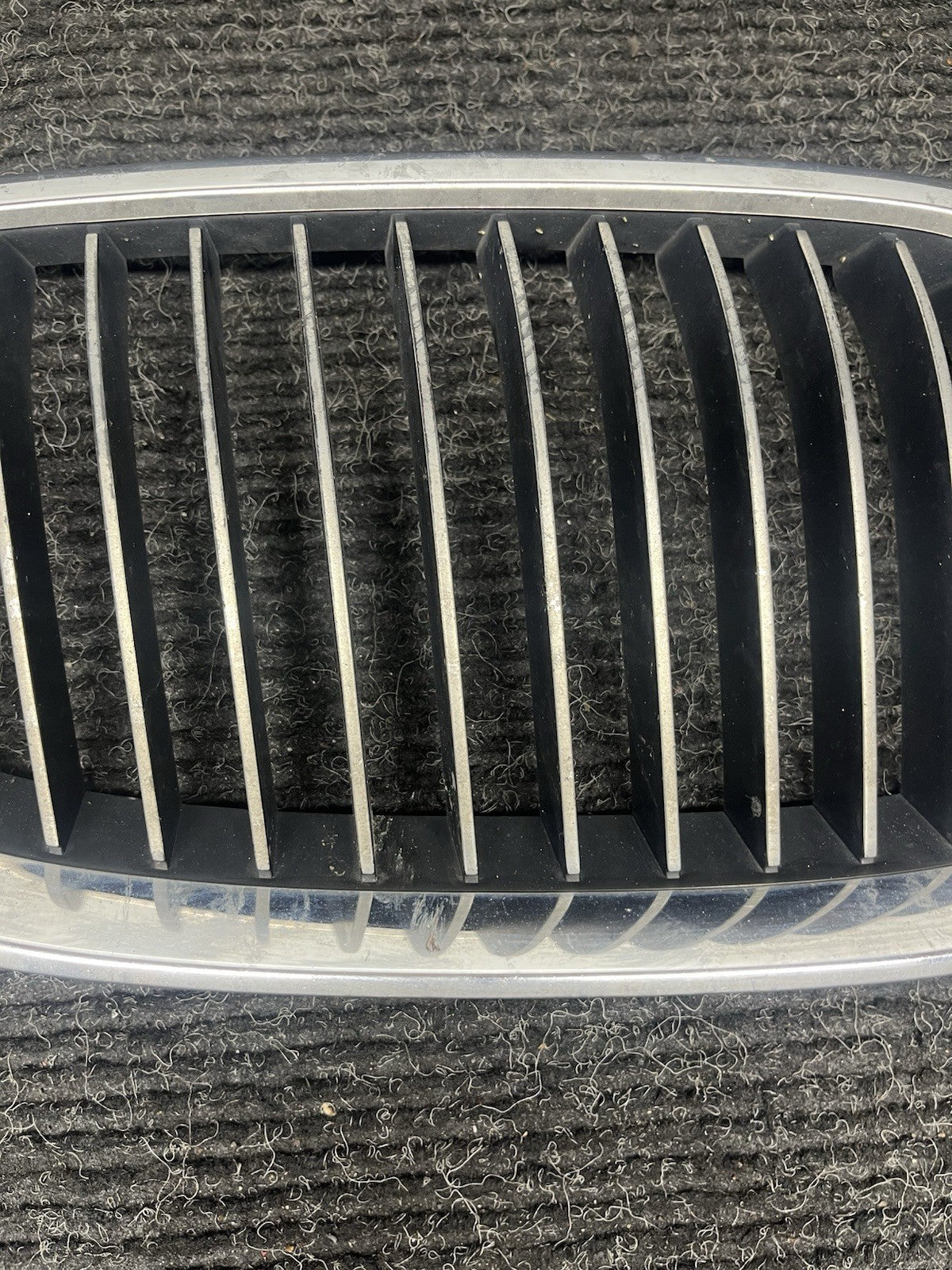 ☑️ 06-10 BMW 328 335 E92 FRONT RIGHT PASSENGER BUMPER KIDNEY GRILLE CHROME OEM