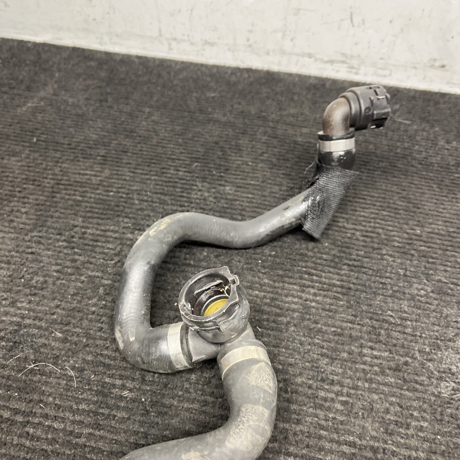 ☑️ 09-16 OEM BMW E89 Z4 35i DCT Radiator N54 Engine Coolant Pipe Hose Lower