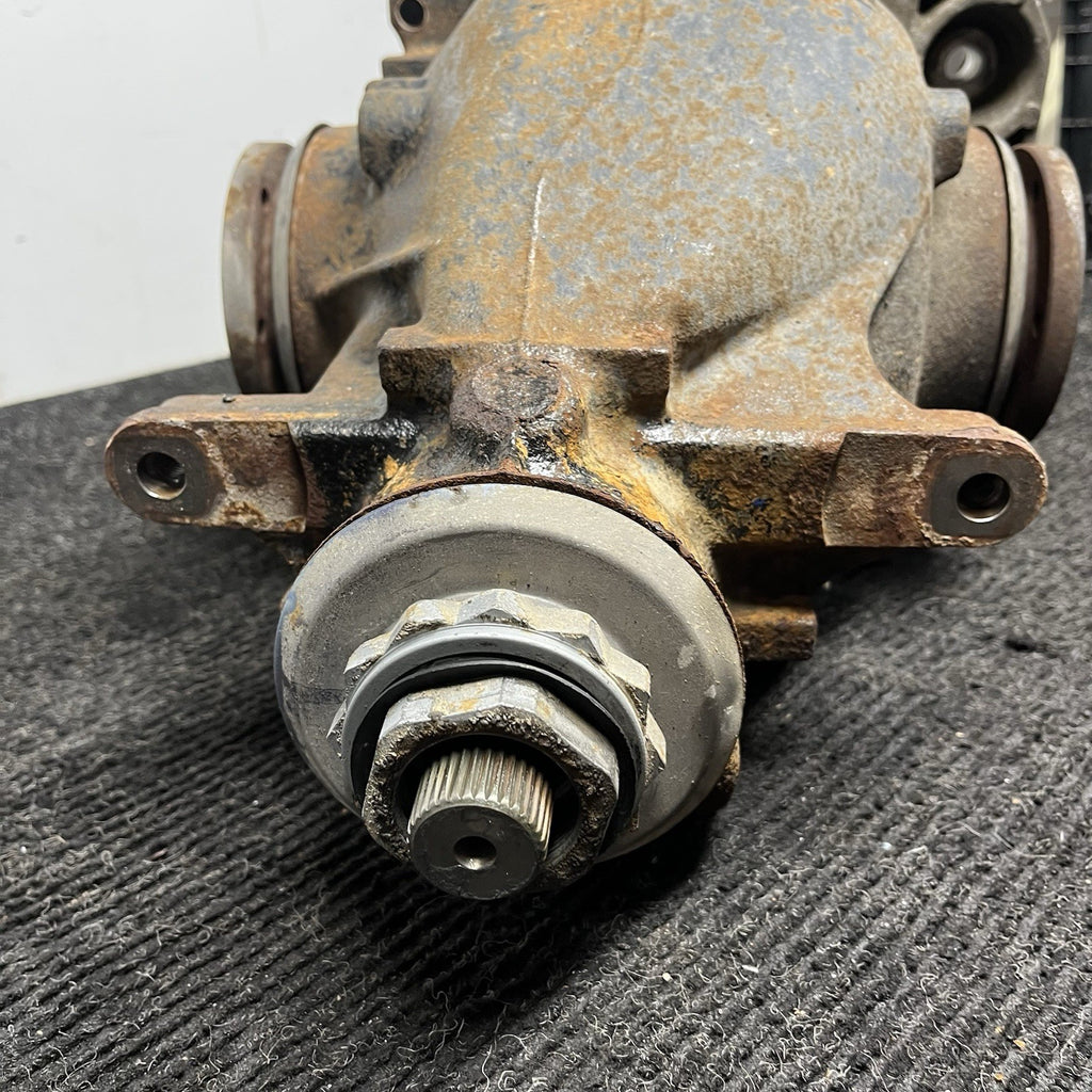 ☑️09-11 BMW E90 335d 3.0L M57Y Rear Axle Diff Differential Unit 2.81 7571175 OEM