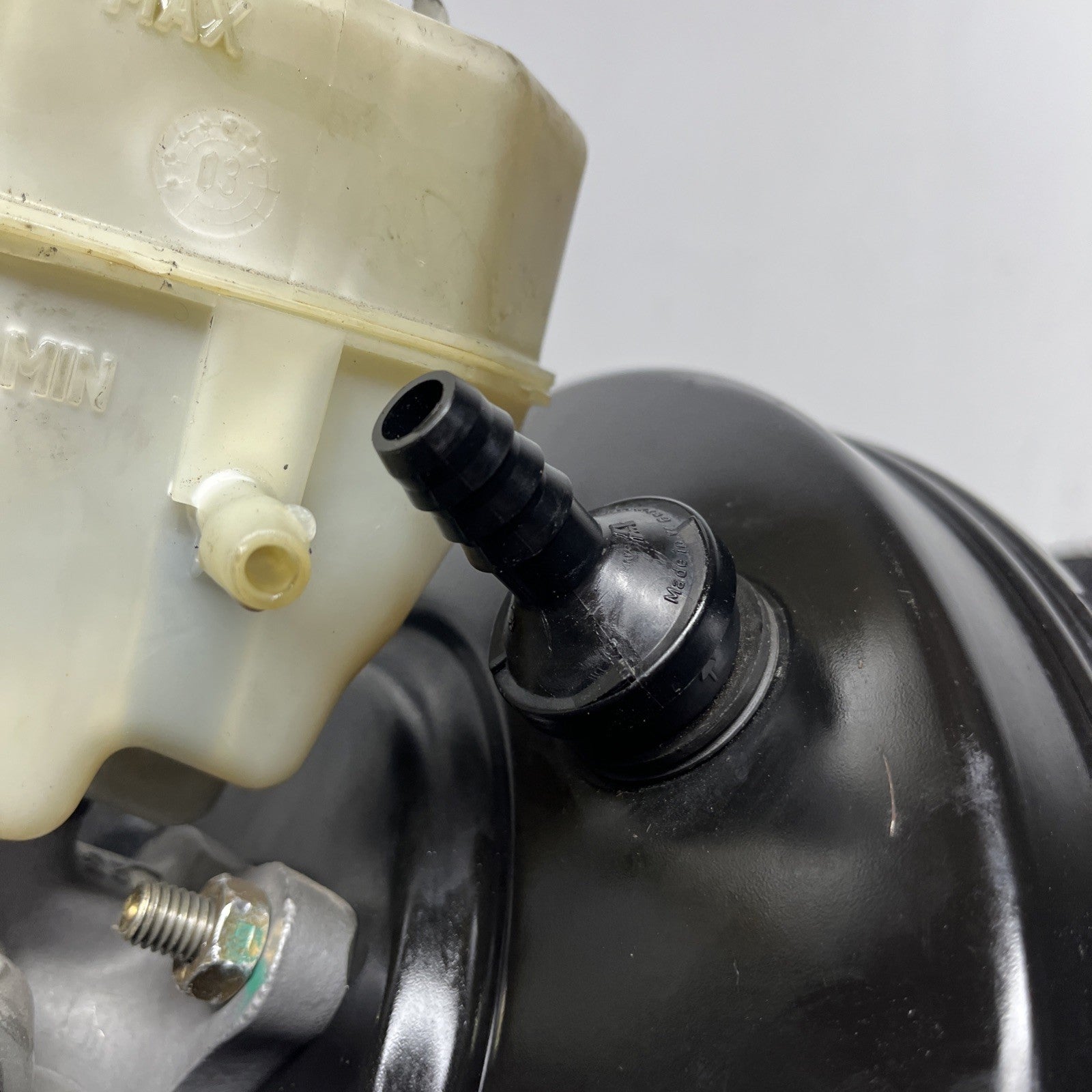 ☑️ 01-06 BMW E46 3-SERIES BRAKE MASTER CYLINDER BOOSTER FLUID RESERVOIR OEM