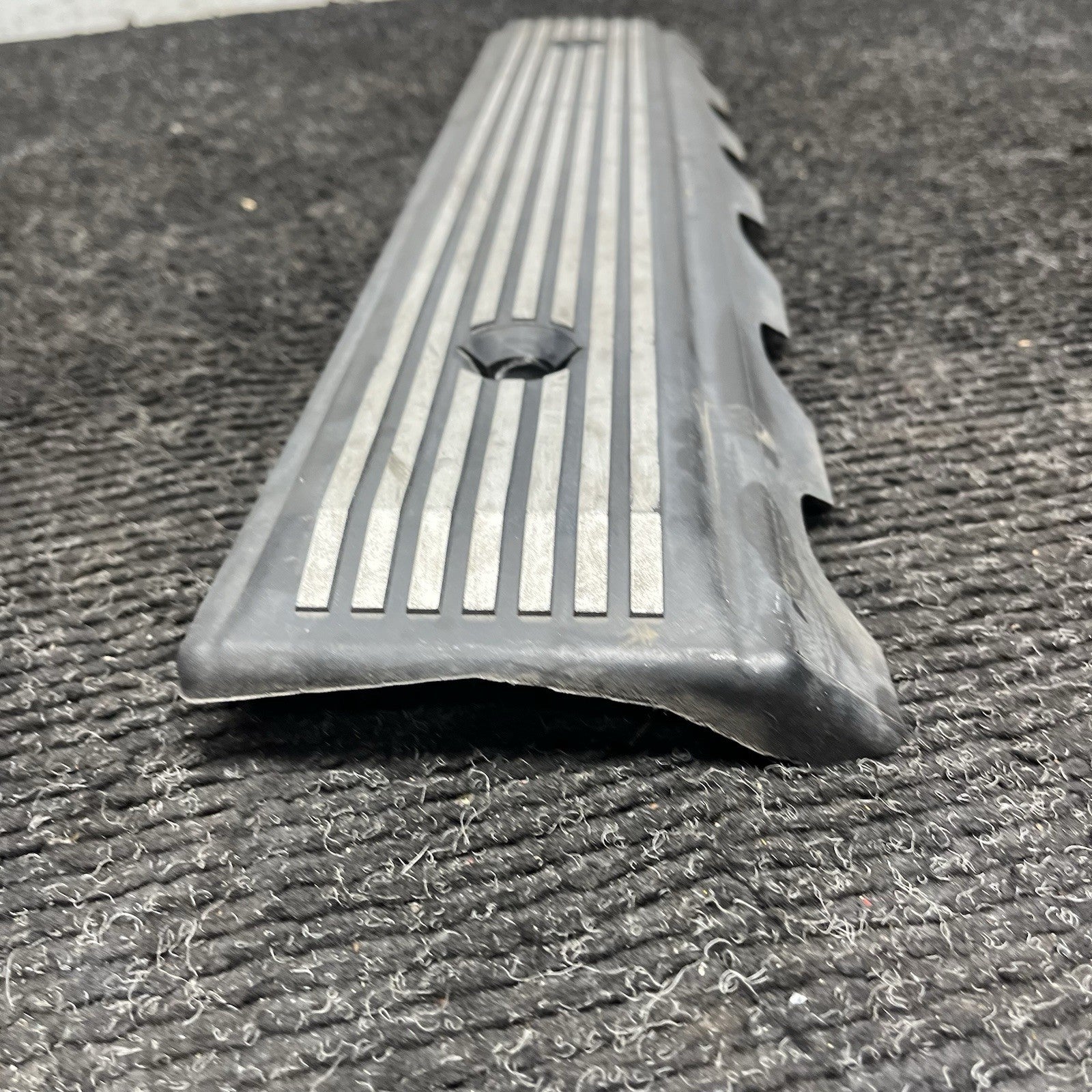 ☑️ BMW E36 Engine Fuel Rail Cover 1740160 M52 OEM 96-99 323 328 E39 528 Z3