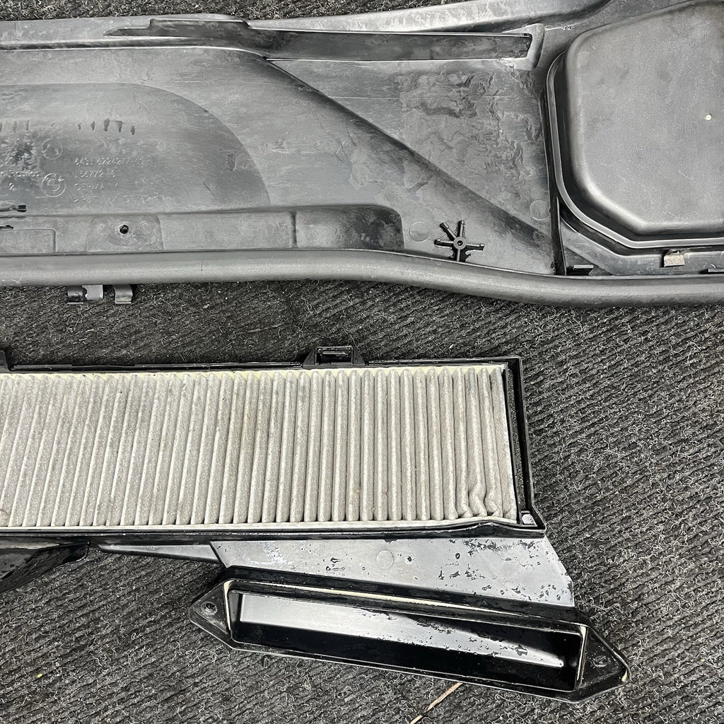 ☑️ 2006-2013 OEM BMW E90 E92 E93 335i Cabin Air Filter Cowl Housing COMPLETE SET