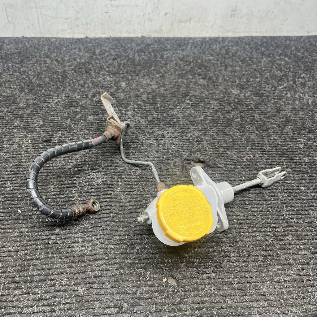 ☑️ 2008-2014 Subaru Impreza WRX STI Clutch Master Cylinder Reservoir 08-14