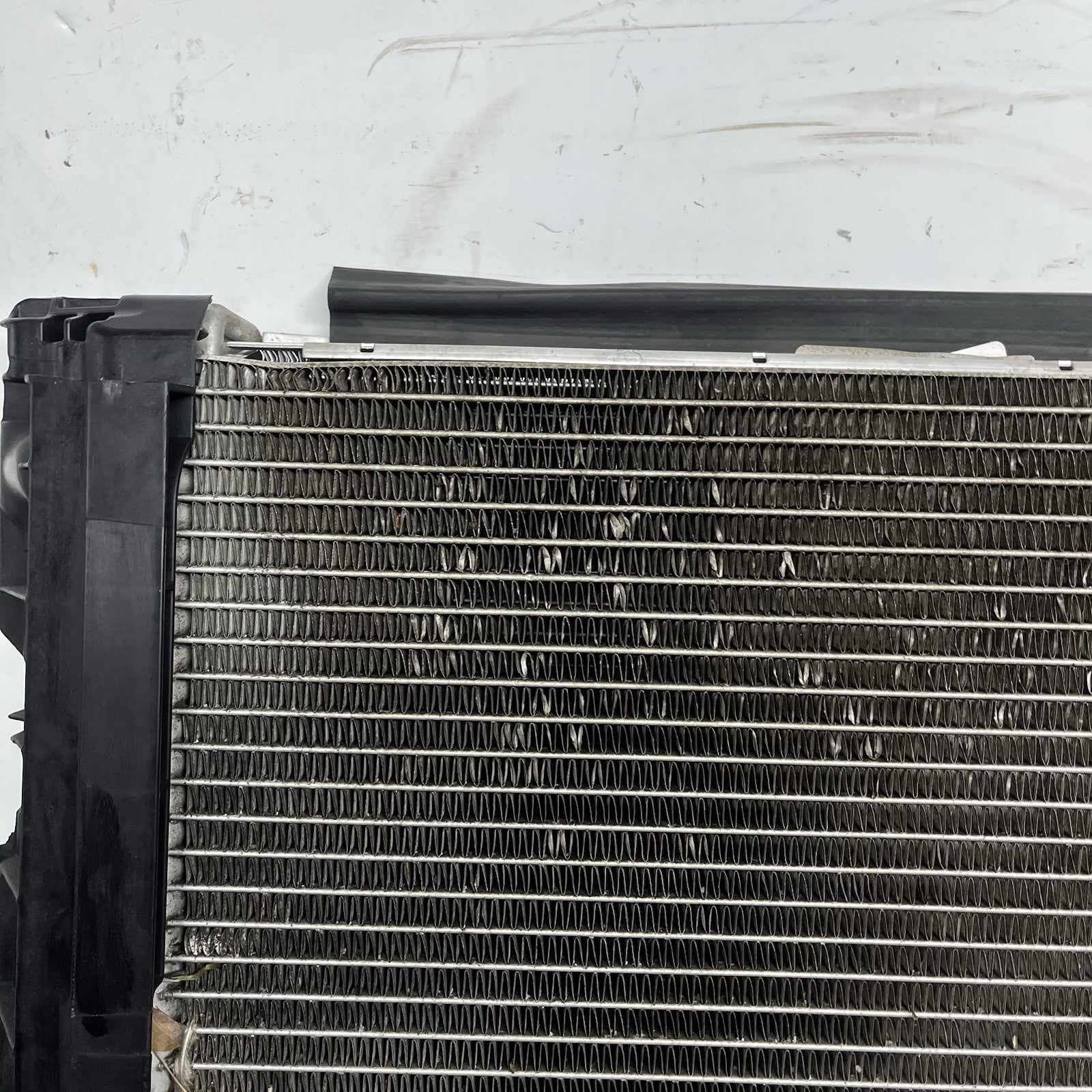 ☑️ BMW E88 E90 E92 135 335 N54 N55 Radiator Cooling Fan Assembly OEM