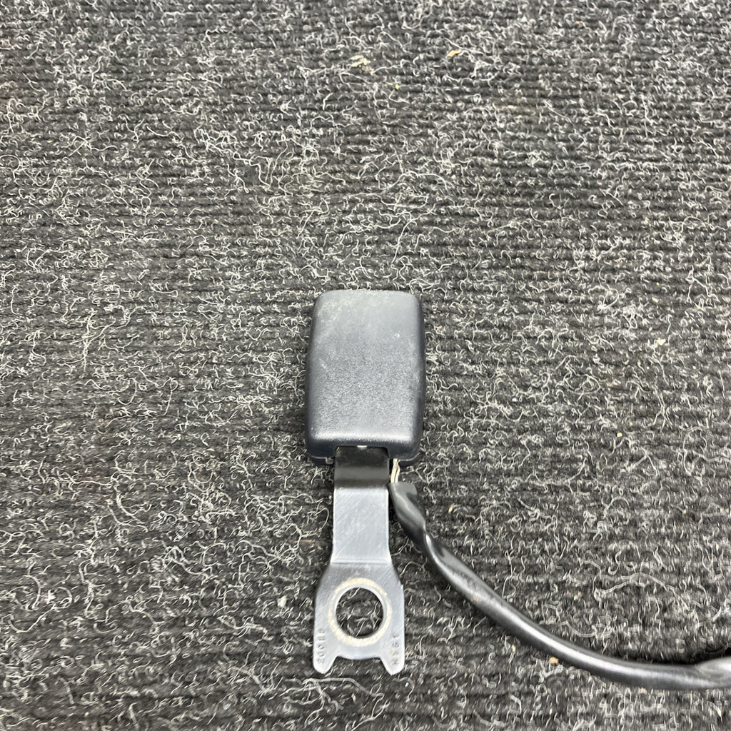 ☑️ 13-20 SUBARU BRZ - PASSENGER RIGHT FRONT SEAT BELT CLIP BUCKLE - OEM