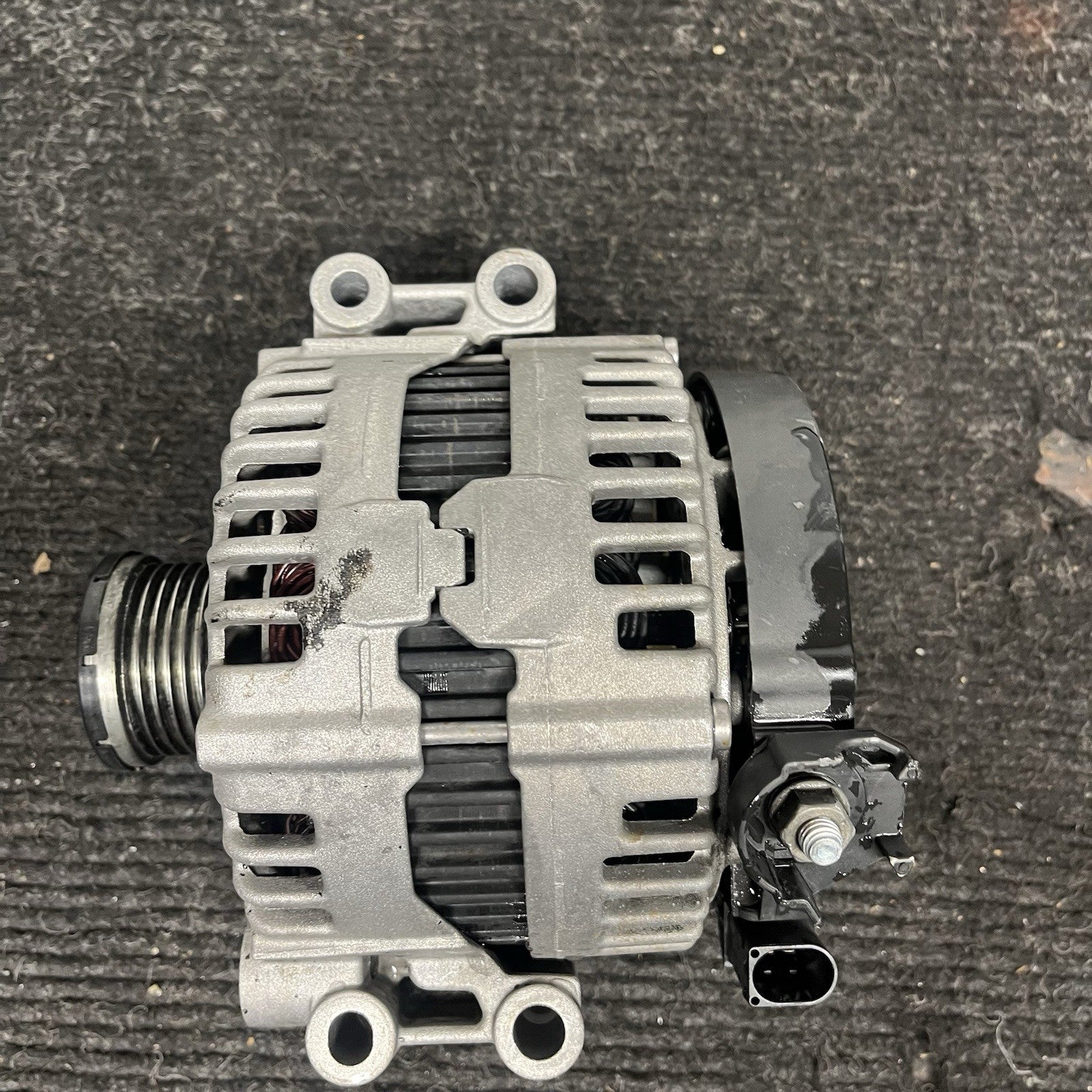 ☑️ BMW E82 E88 E90 E92 E93 335 N54 Charging Alternator Generator 180A BOSCH