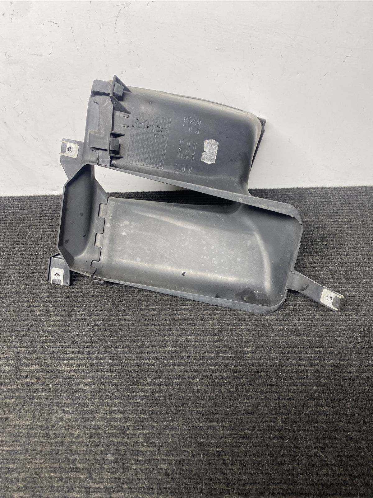 ☑️ 08-13 BMW E82 E88 N54 N55 MSPORT Front Right Passenger Air Duct Brake Vent
