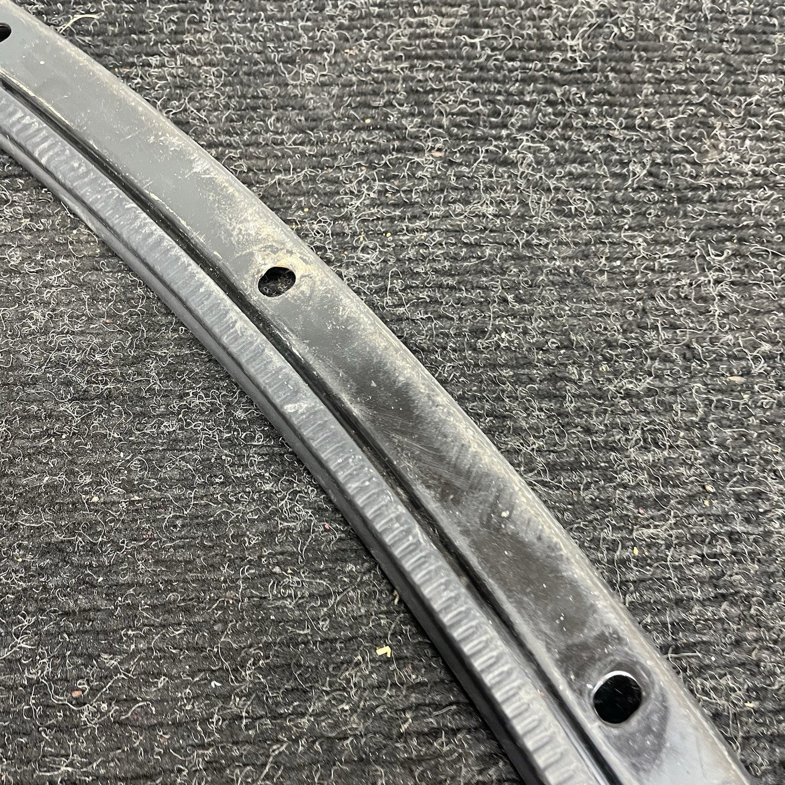 ☑️ 03-08 BMW Z4 E85 E86 Front Supporting Ledge Panel Cover Mount 51117044238 OEM
