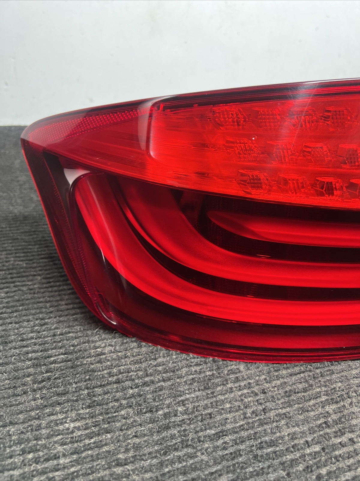 ☑️ 11-13 OEM BMW F10 528 535 550 M5 AH5 Rear Left Driver Side Outer Tail Light