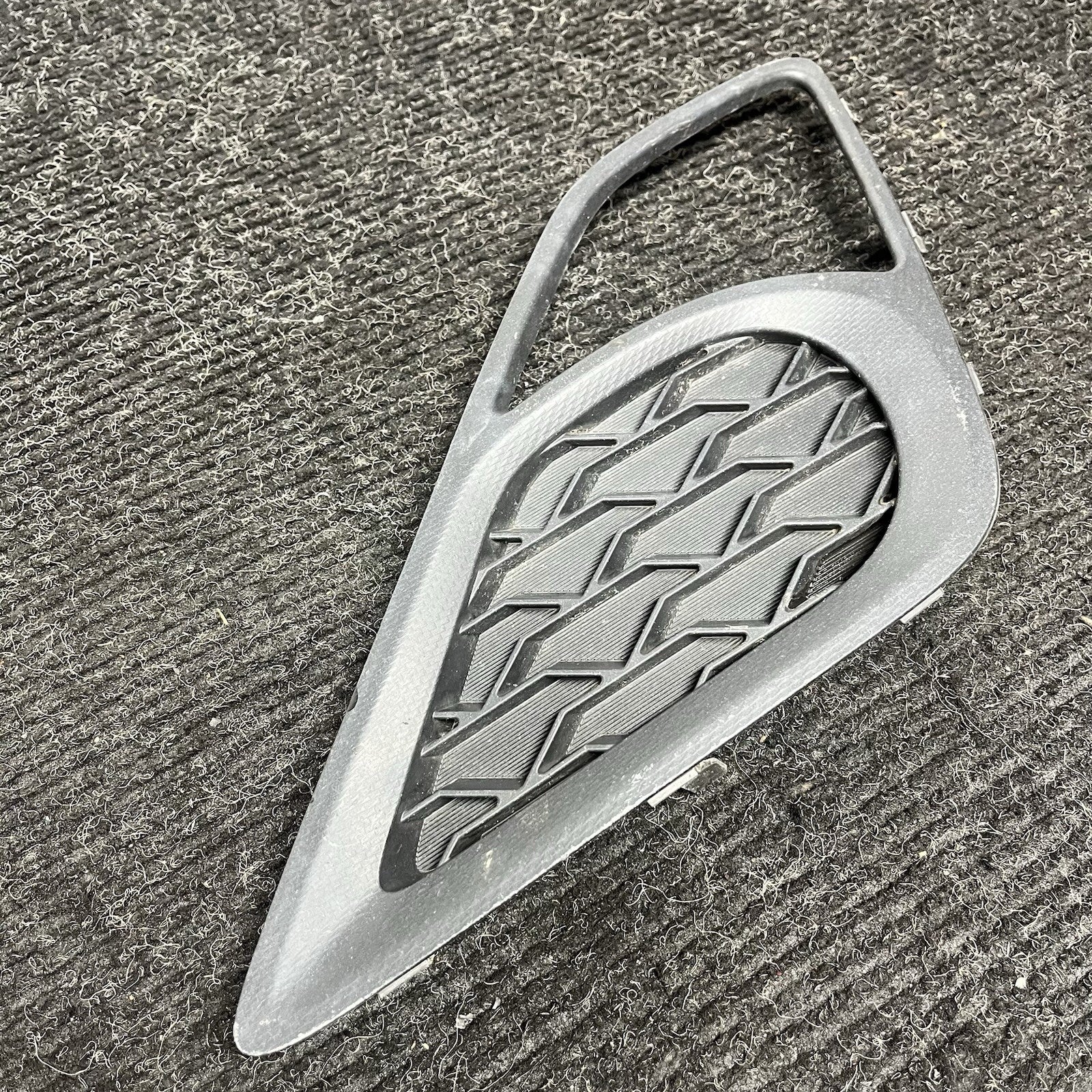 ☑️13-17 Scion FRS LEFT Fog Light Grille Grill Toyota GT 86 Subaru BRZ 57731CA010