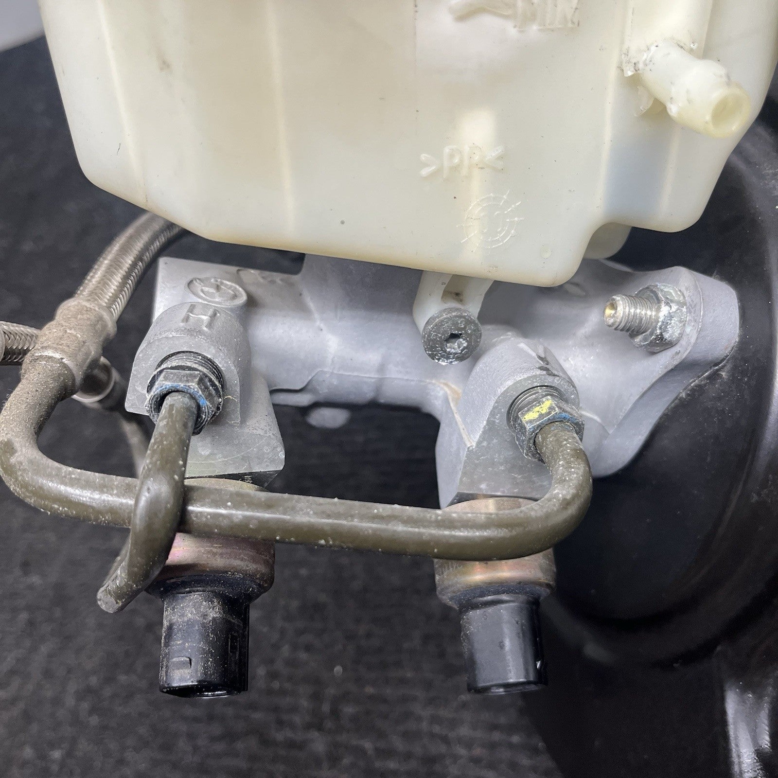 ☑️ Brake Booster SERVO Master Cylinder Reservoir Tank OEM BMW E46 325 330 01-06