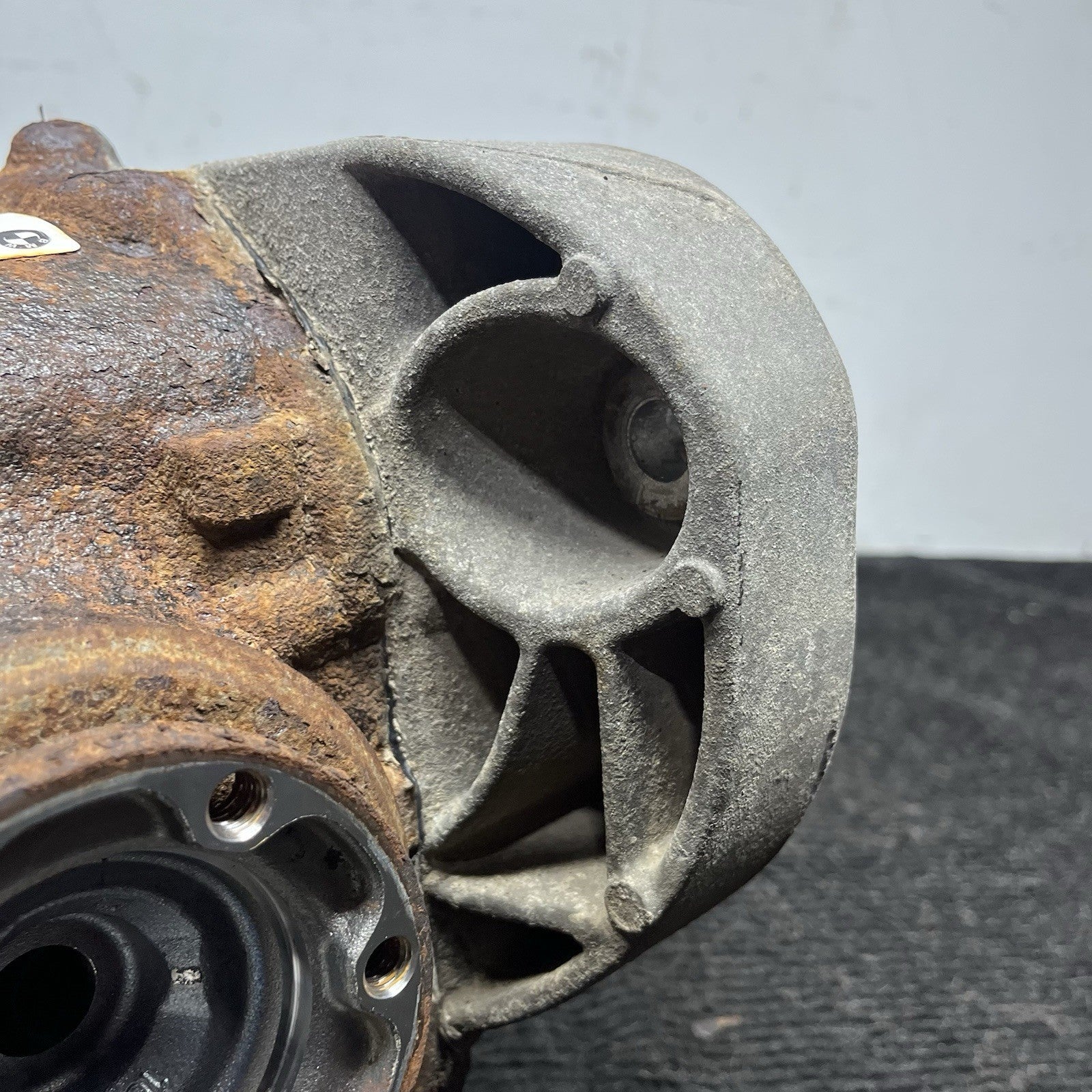 ☑️07-13 BMW E82 E88 E90 E92 135 335 Rear Axle Manual Differential 3.08 Ratio OEM