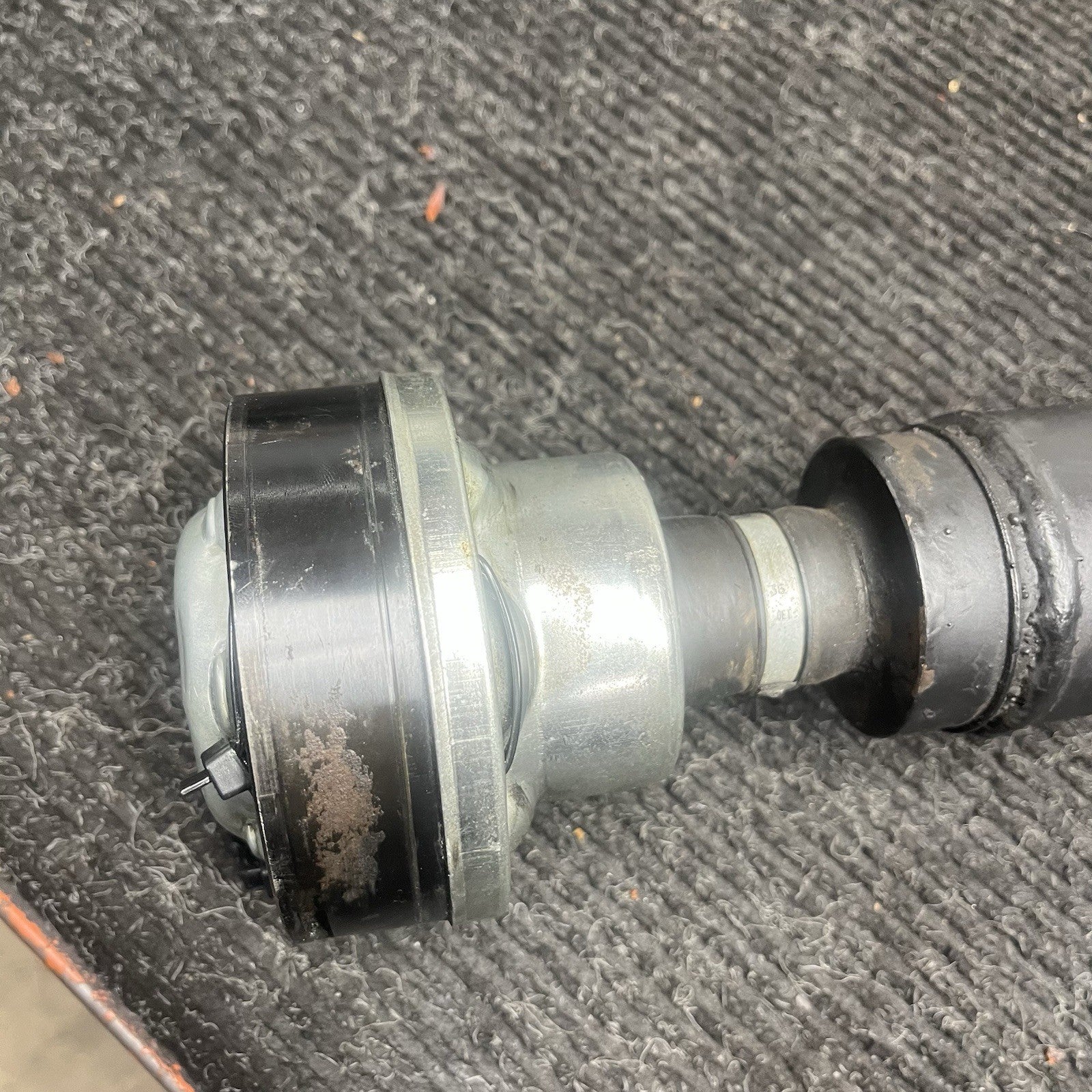 ☑️ 01-06 OEM BMW E46 330Ci RWD Rear Drive Shaft Driveshaft Transmission L=1358MM