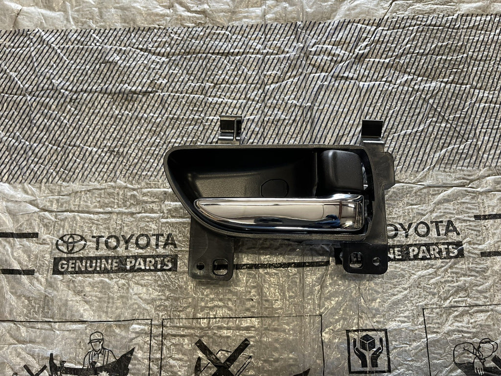 OEM 12-19 Scion FR-S STD 86 BRZ Front Passenger RH Door Inside Open Handle Assy