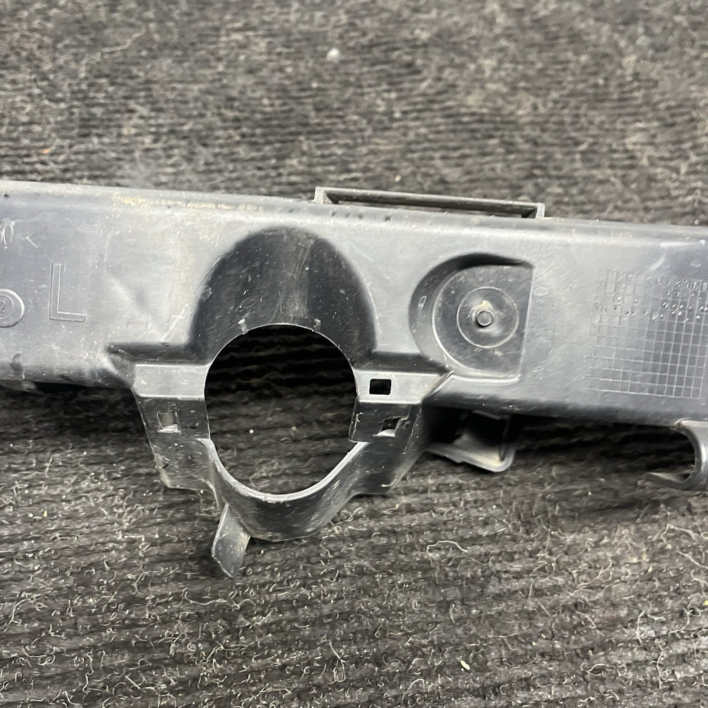 ☑️ 09-11 BMW E90 E91 LCI Front Left Driver Headlight Arm Bracket Mount Plastic