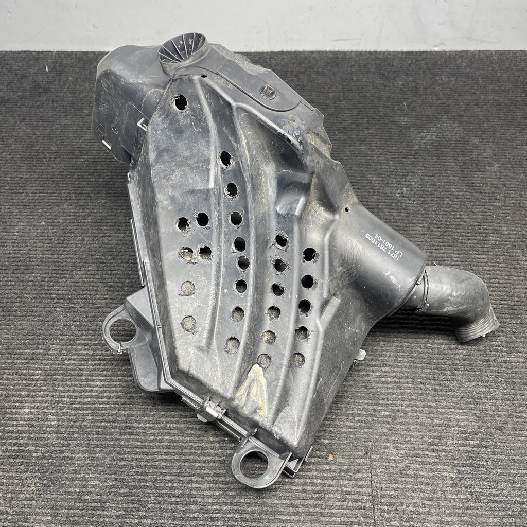 ☑️ 09-11 OEM BMW E90 335d M57 Diesel Engine Air Filter Housing Intake Silencer