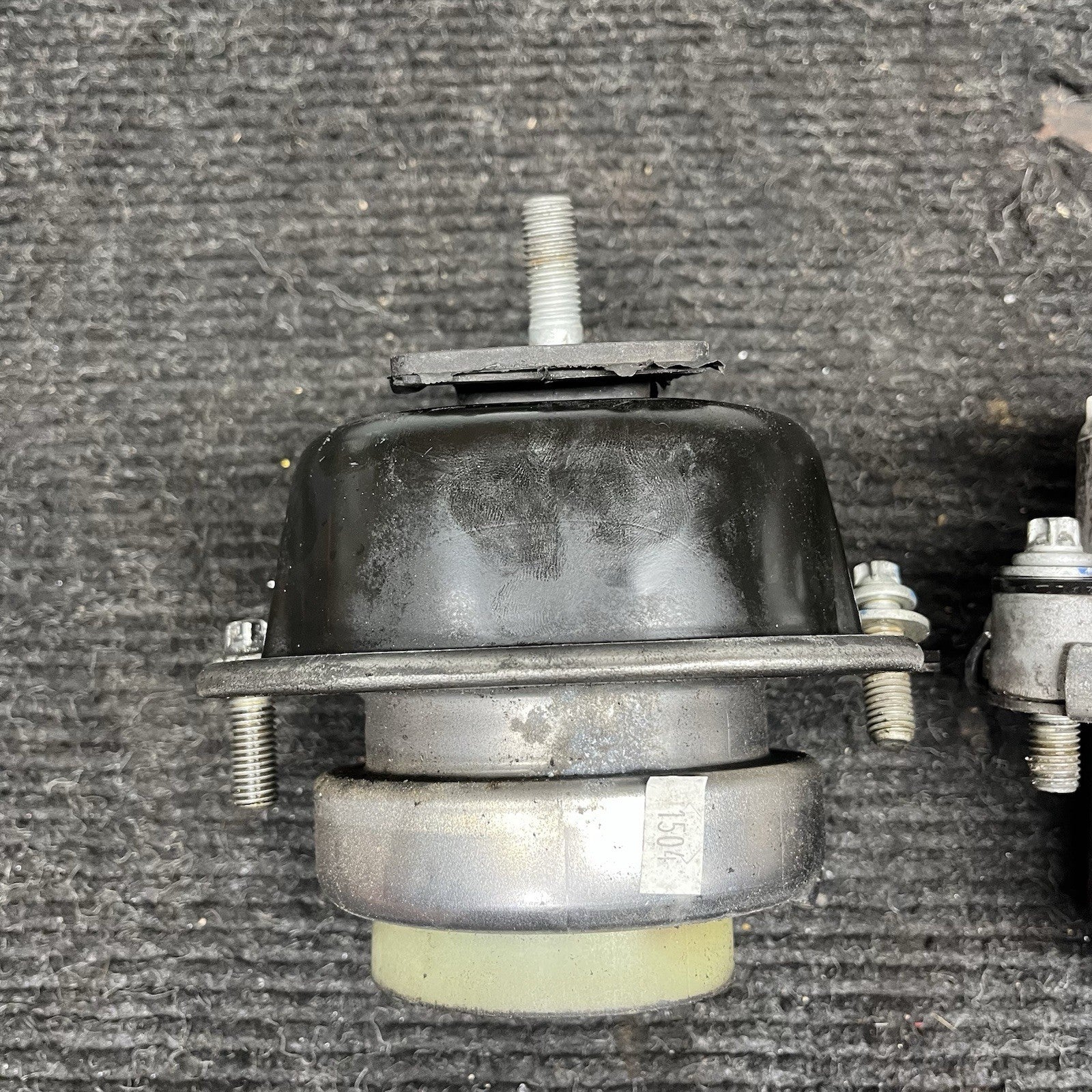 ☑️10-19 BMW E70 E71 X5 X6 XDRIVE35I Front Engine Motor Mount Bracket 6780260 OEM