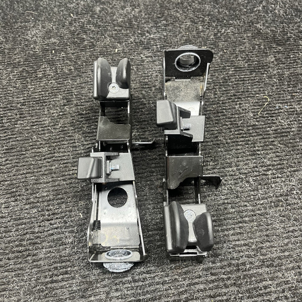 ☑️ 07-13 BMW E93 328i 335i M3 Right Side Convertible Hardtop Bracket Latch OEM