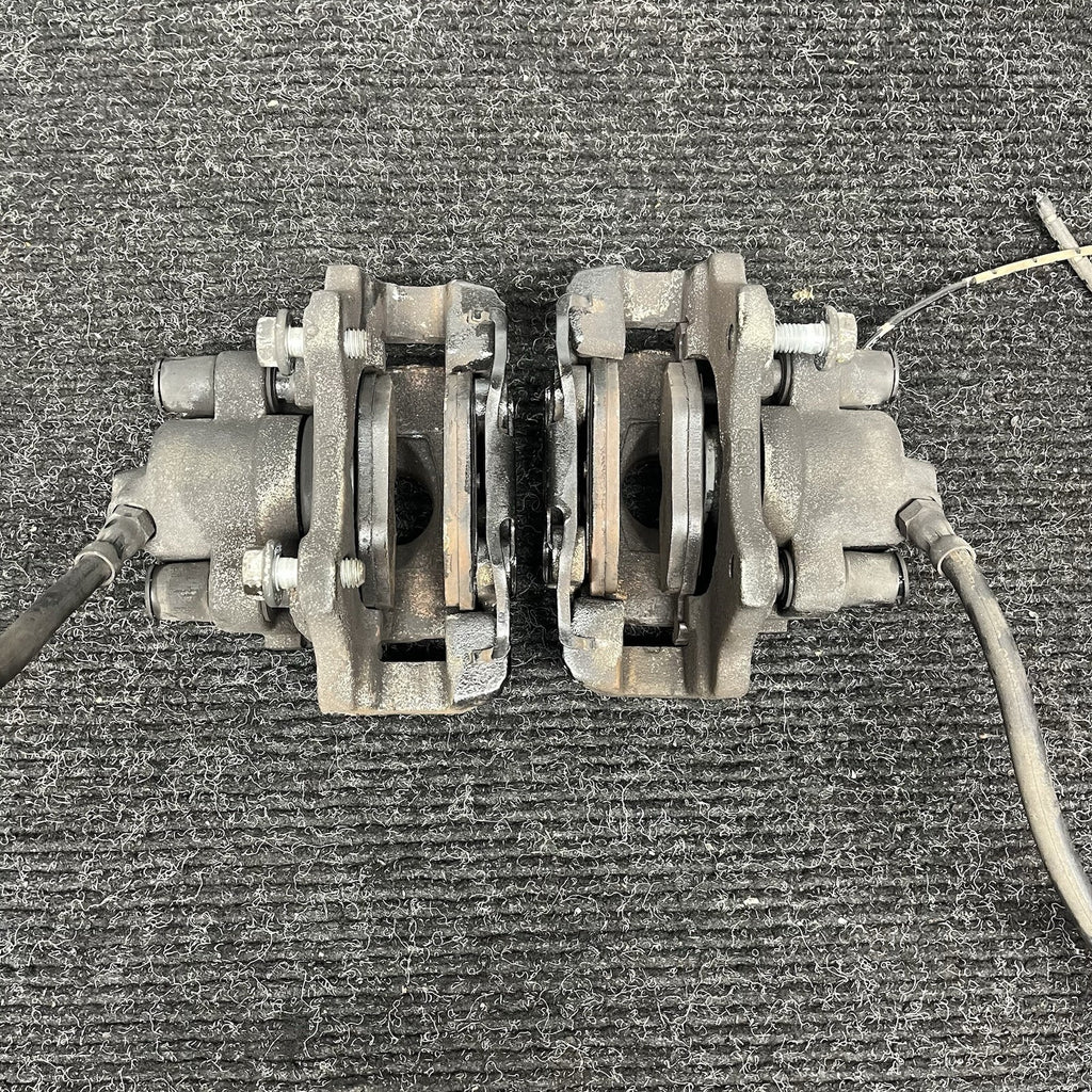 ☑️ 03-08 BMW E86 E85 Z4 3.0L RWD SET OF 2 REAR LEFT & RIGHT BRAKE CALIPER OEM