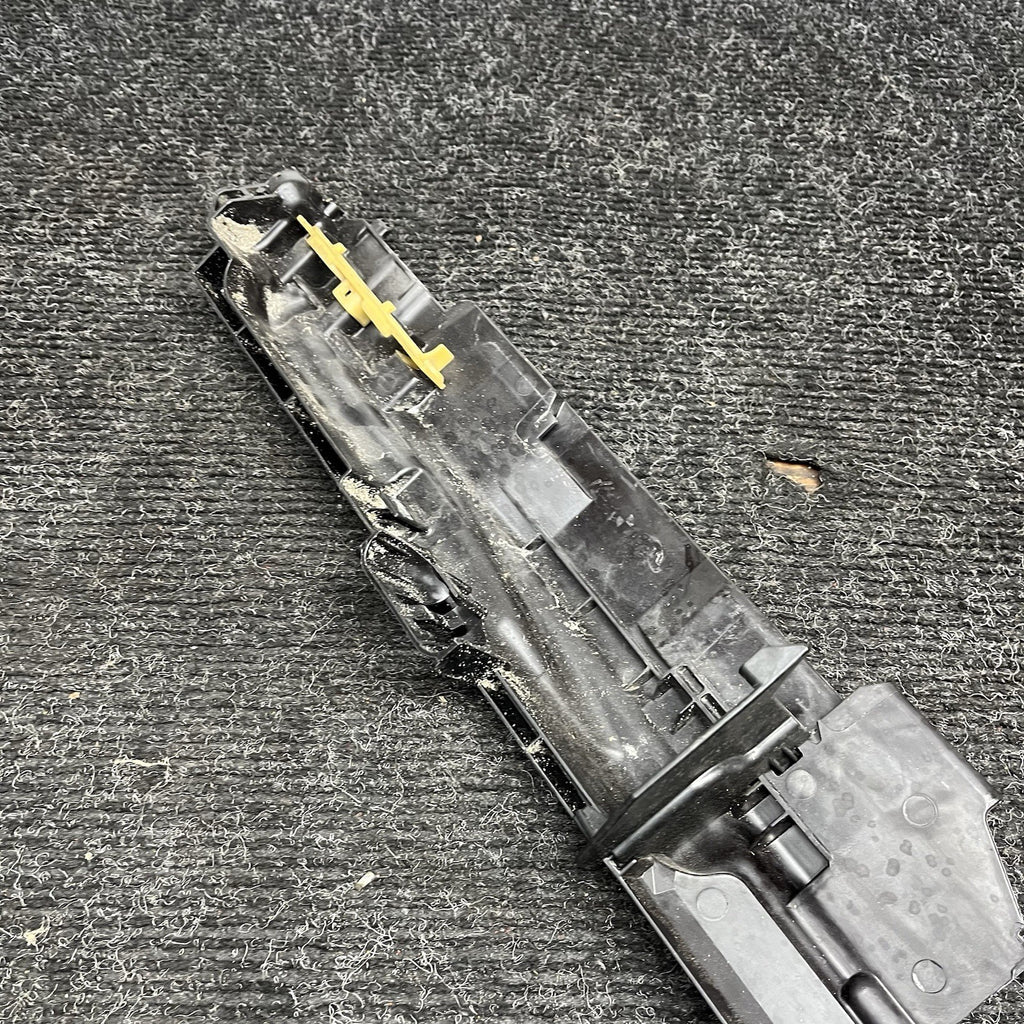 ☑️ 06-11 BMW E90 E92 325i Right Front Radiator Bracket Mount Carrier 7524914 OEM