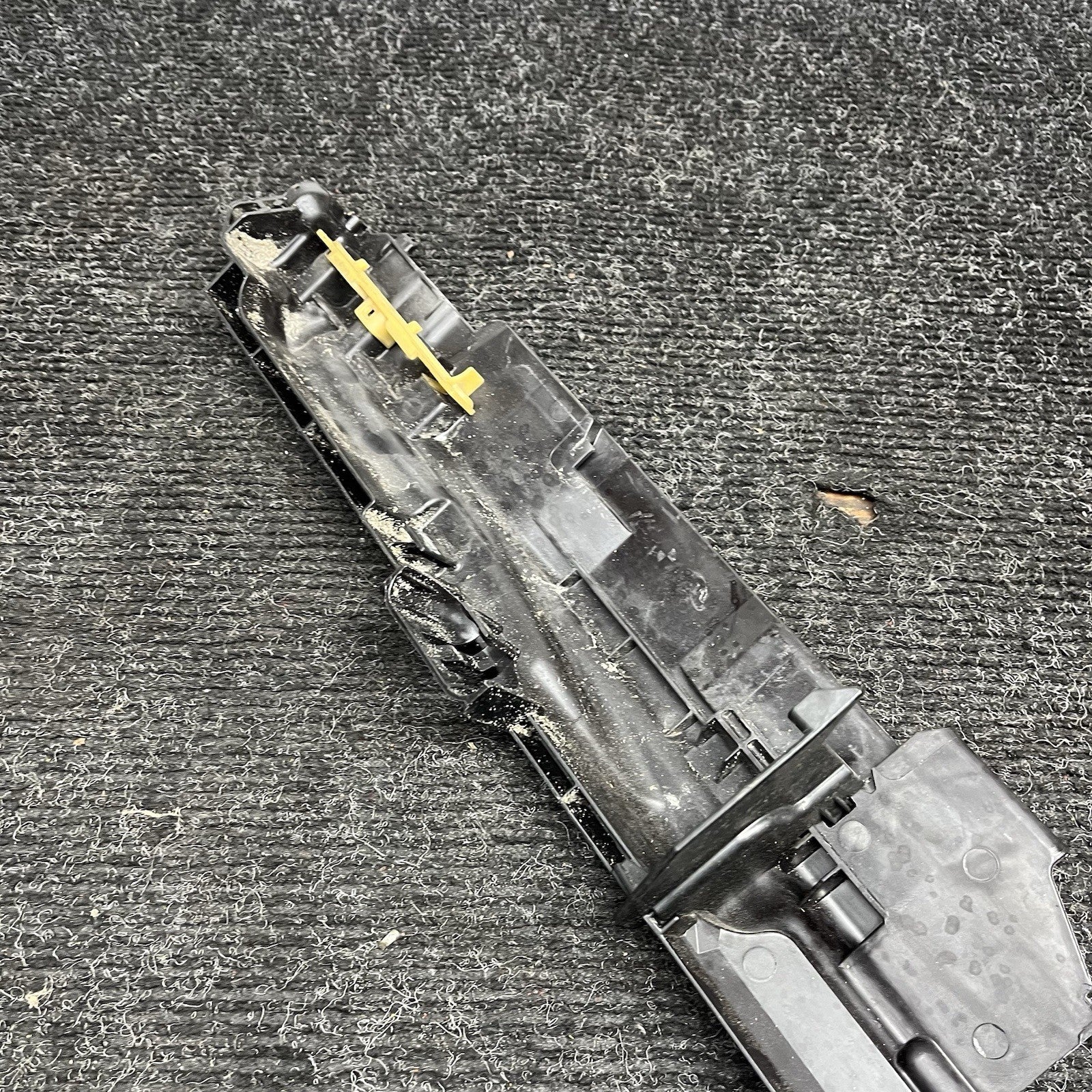 ☑️ 06-11 BMW E90 E92 325i Right Front Radiator Bracket Mount Carrier 7524914 OEM