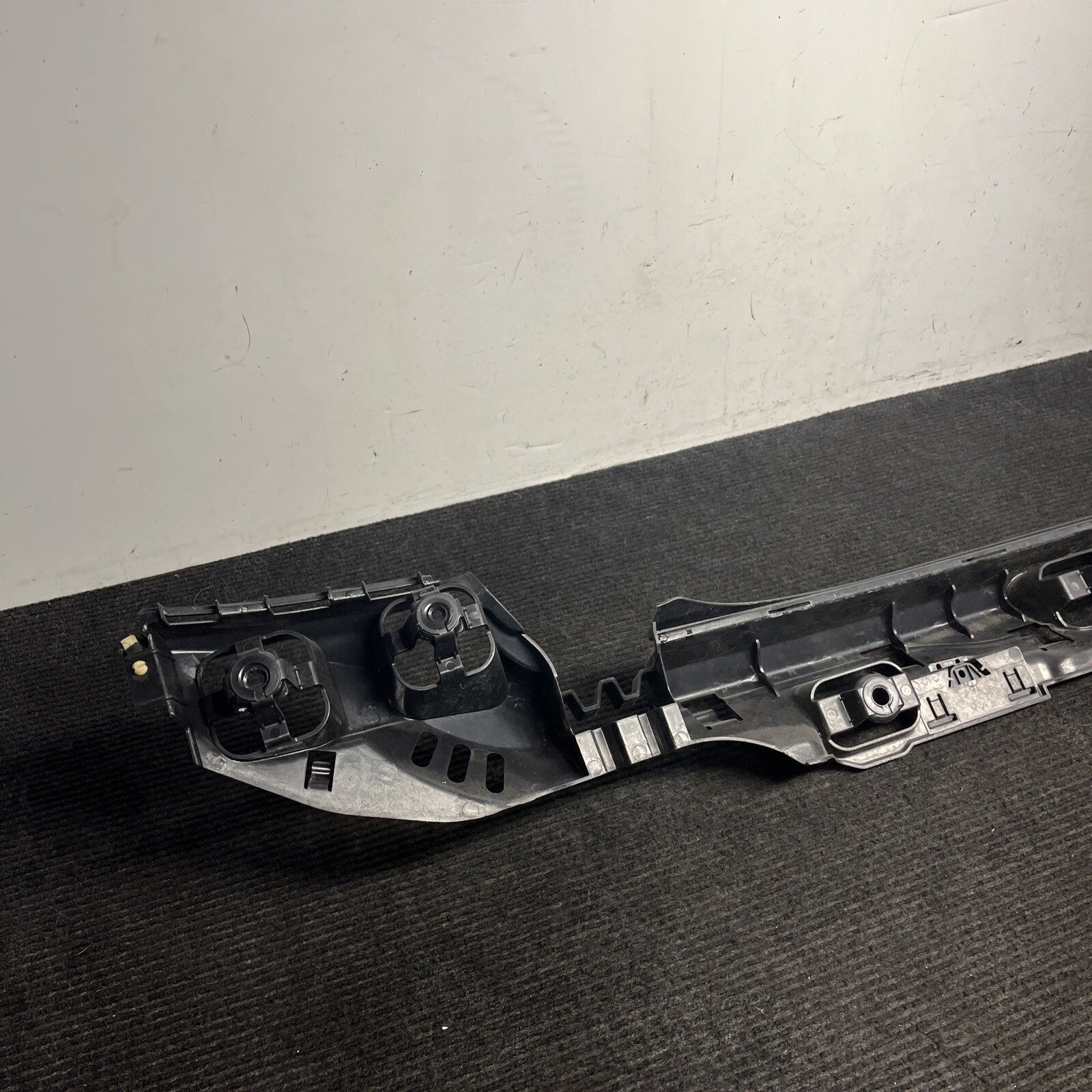 ☑️ OEM BMW 2 SERIES F22 F23 2014-2021 REAR BUMPER BRACKET SUPPORT 7285532