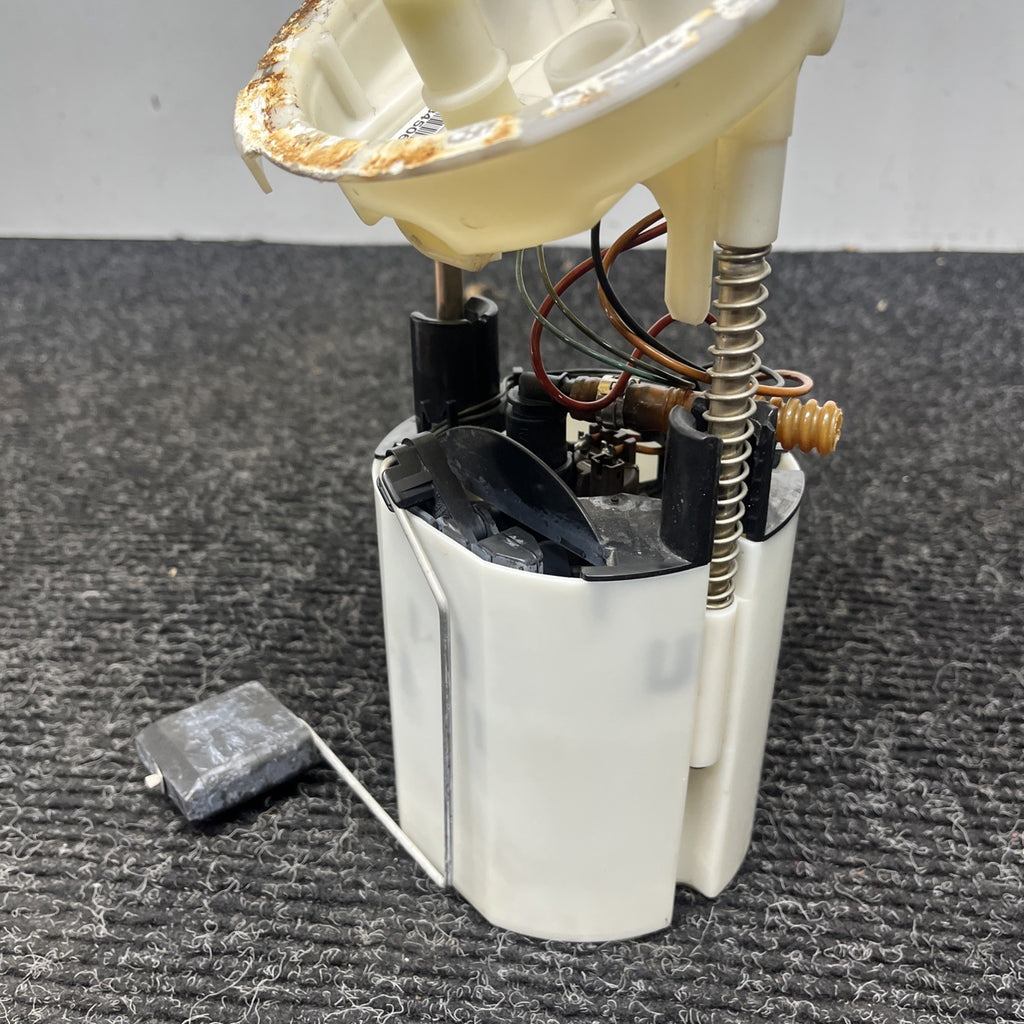 ☑️ 06-13 BMW E82 E88 E90 E91 E92 E93 128I 135I 328I 335I Fuel Pump Sending OEM