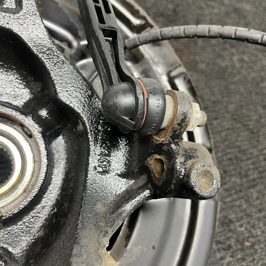 ☑️ 14-21 BMW 228i 230i M235i M240i F22 REAR RIGHT PASSENGER SPINDLE KNUCKLE HUB