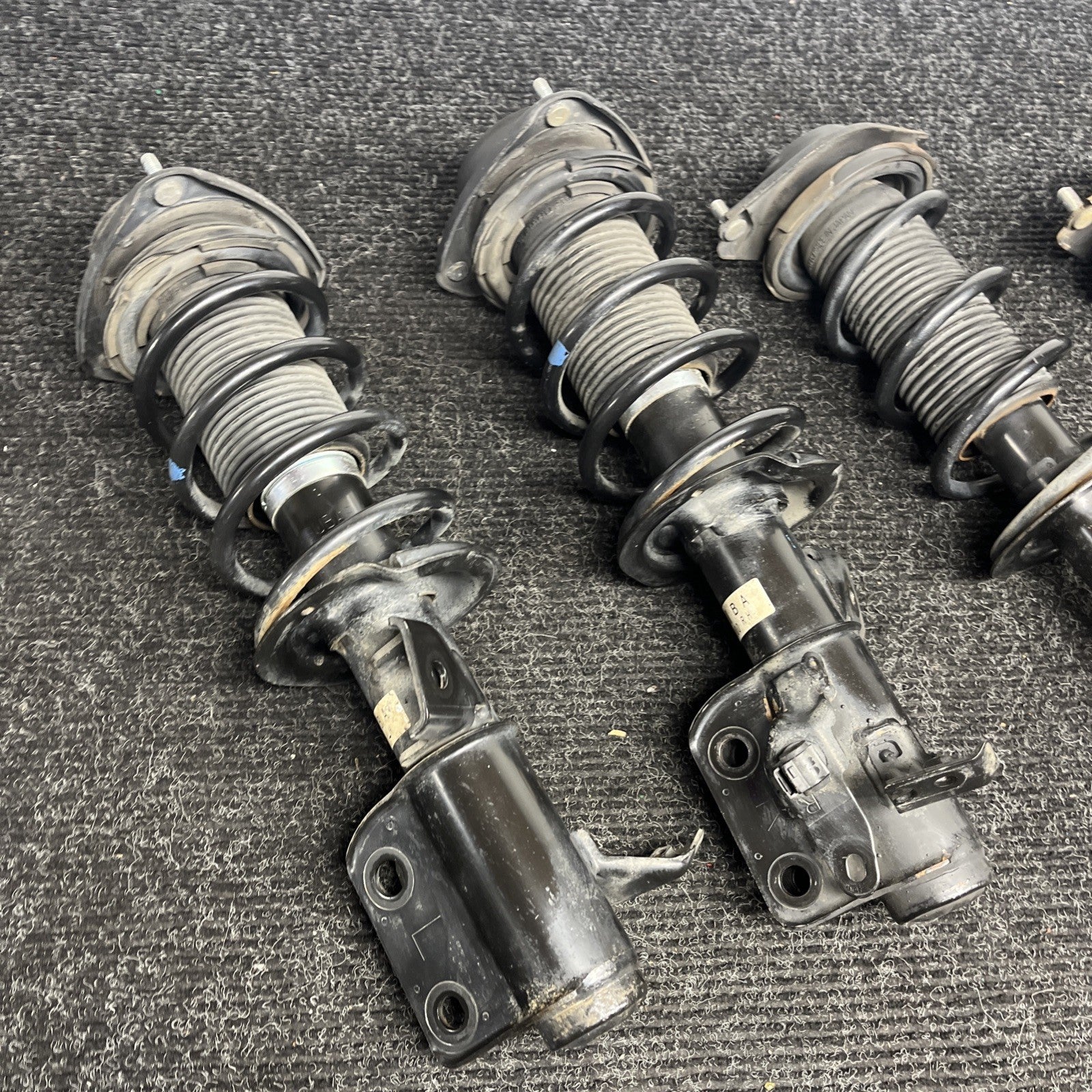 ☑️ OEM Springs & Struts Suspension Subaru BRZ Toyota 86 Scion FRS