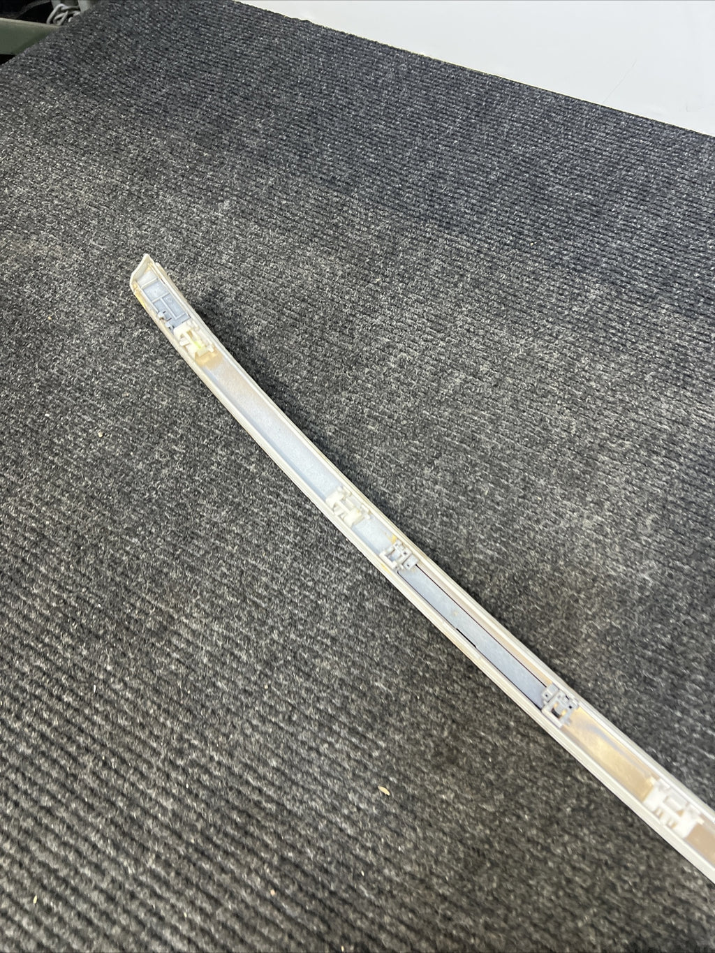 2014 - 2017 BMW M235i F22 LH Left Roof Strip Trim Set Alpineweiss Oem