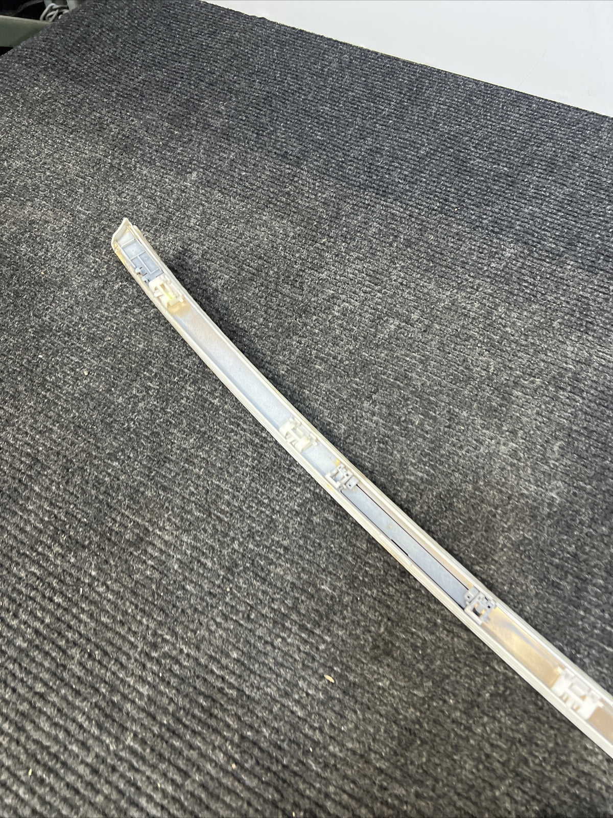 2014 - 2017 BMW M235i F22 LH Left Roof Strip Trim Set Alpineweiss Oem