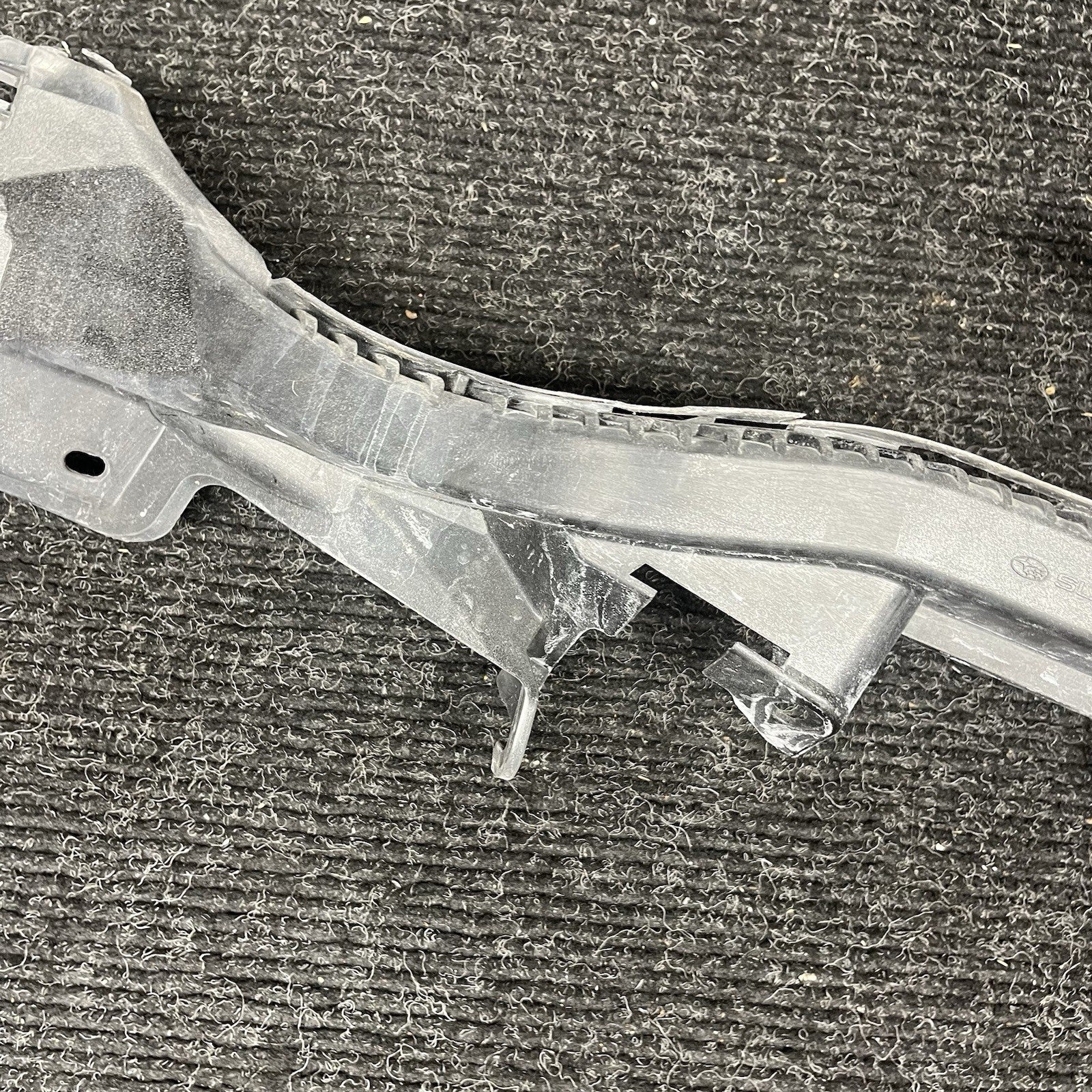 ☑️ 2013 Subaru FRS Passenger FR Headlight Bracket Assembly Trim OEM