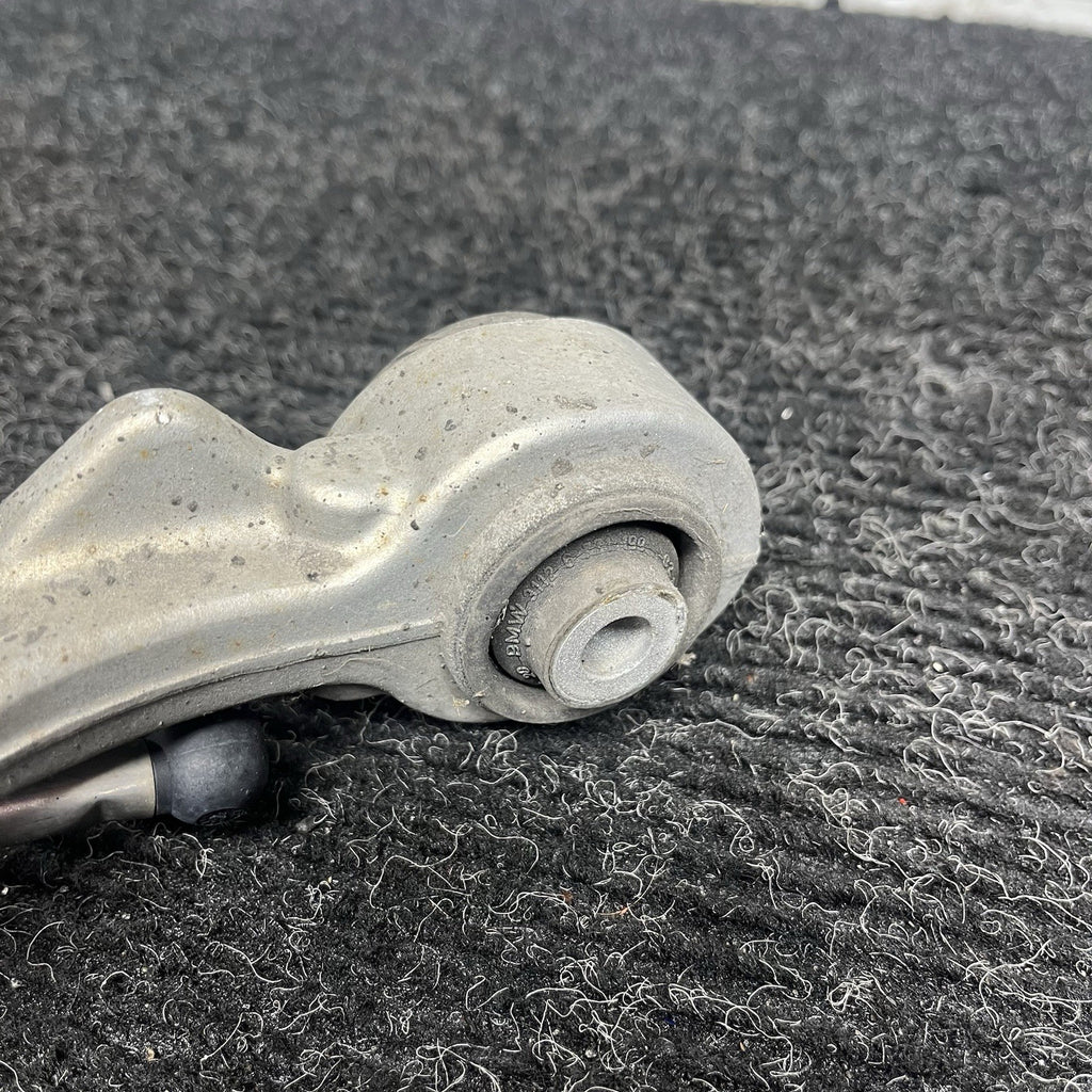 ☑️ 07-13 BMW X5 E70 LCI AWD FRONT LEFT DRIVER UPPER CONTROL ARM SUPPORT OEM