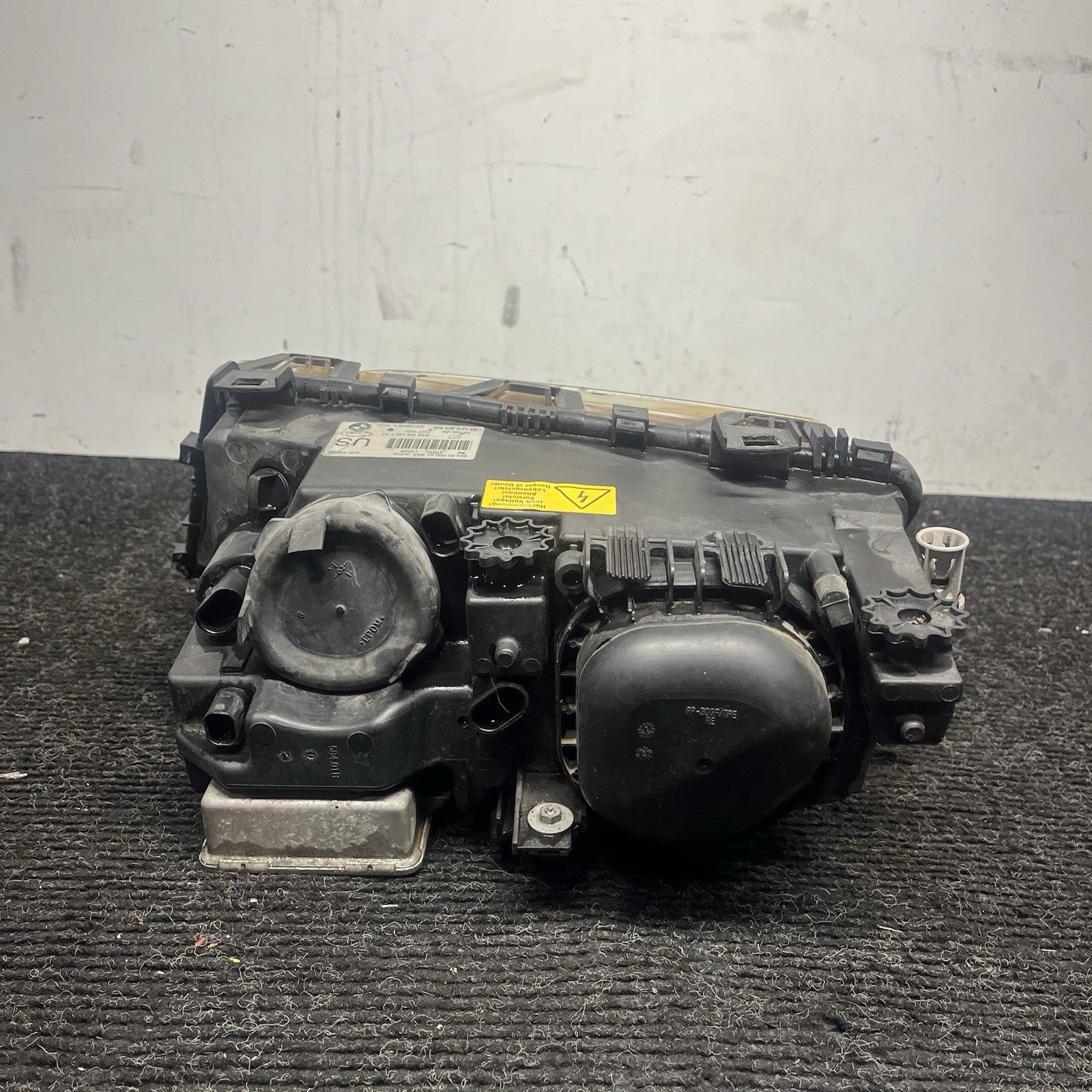 ☑️ BMW 325i 330i SEDAN 2002 2003 2004 2005 RH PASSENGER XENON HID HEADLIGHT OEM