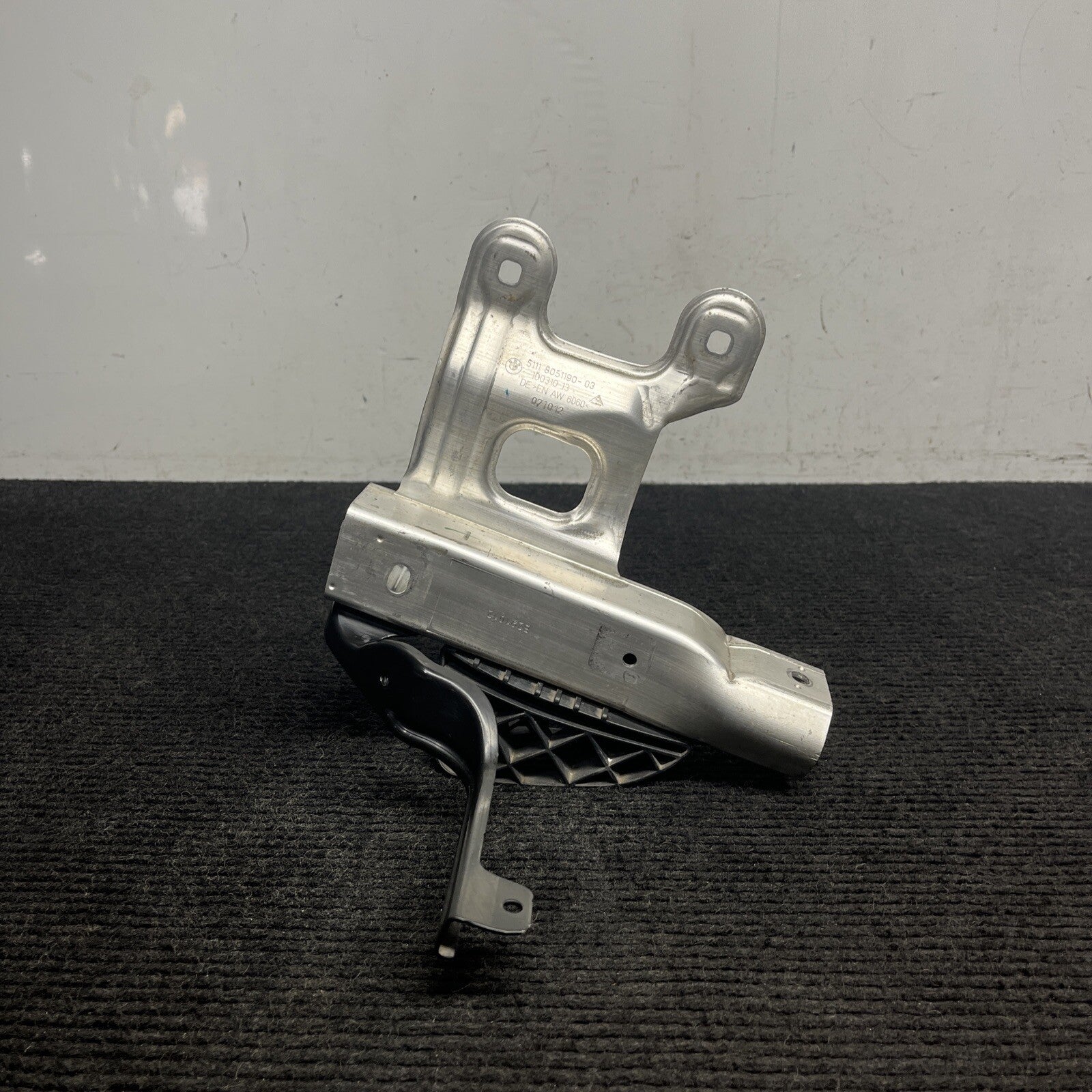 ☑️ OEM BMW F22 F30 F32 F36 Front Right Lower Deformation Bracket Assembly