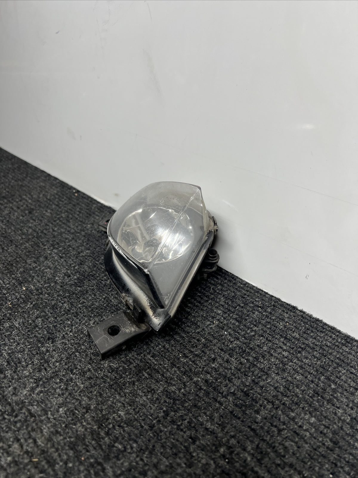 2009 2010 2011 BMW 3 Series Right Passenger RH Front Fog Light OEM 170037-02
