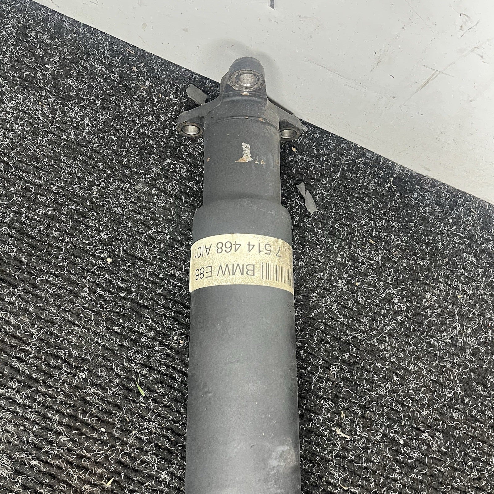 ☑️ 03-06 BMW E85 Z4 6 Speed Manual Transmission Driveshaft Propeller 1230M OEM