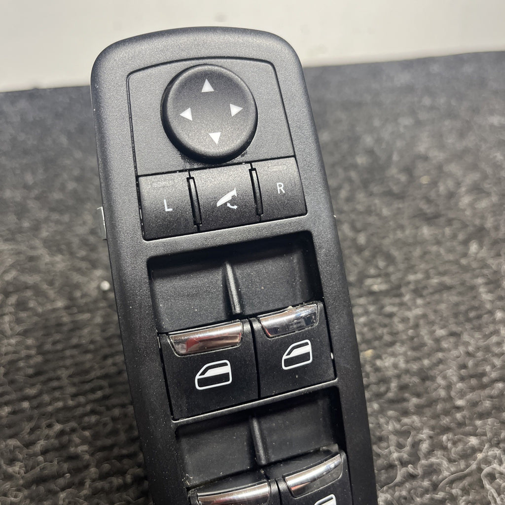 ☑️ 14-24 Maserati Ghibli Front Left Door Window Switch Control Module OEM