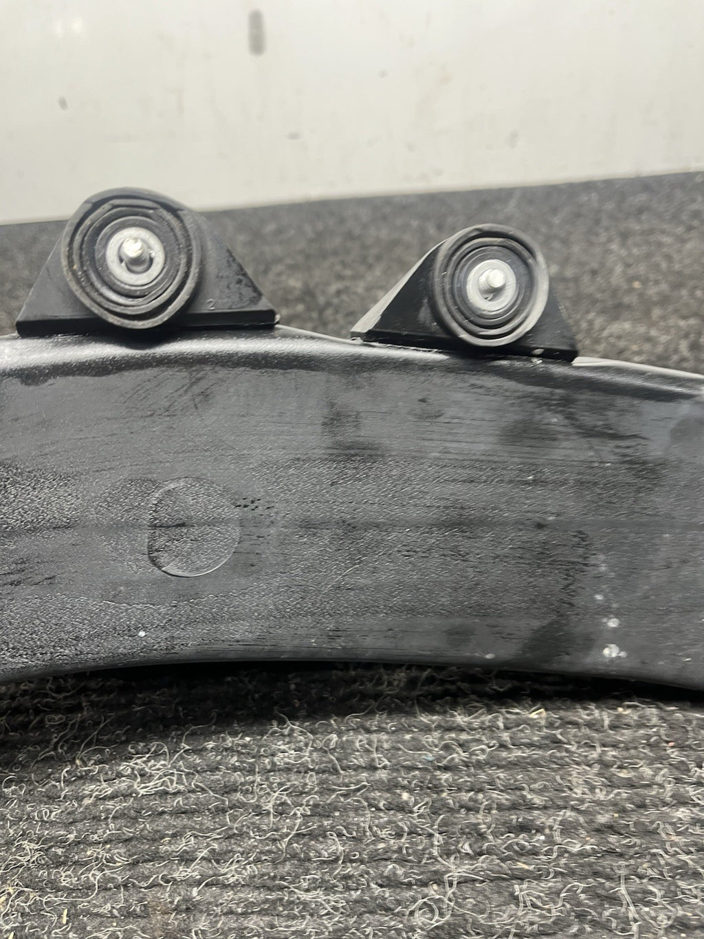 ☑️ 07-10 BMW E82 E88 E92 E93 E90 135 335 Rear Engine Air Duct Inlet 7556550