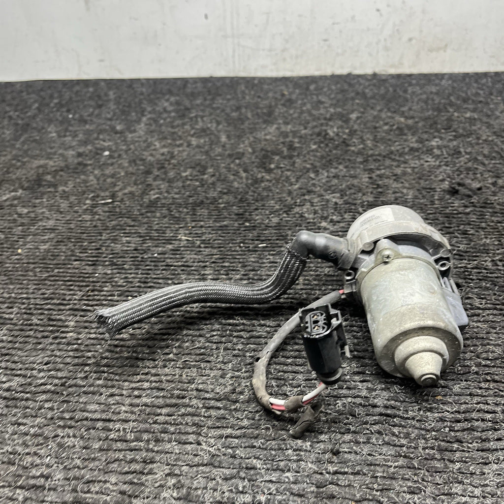 ☑️ 08-13 OEM BMW E90 E92 E93 M3 Engine S65 Brake Booster Vacuum Pump